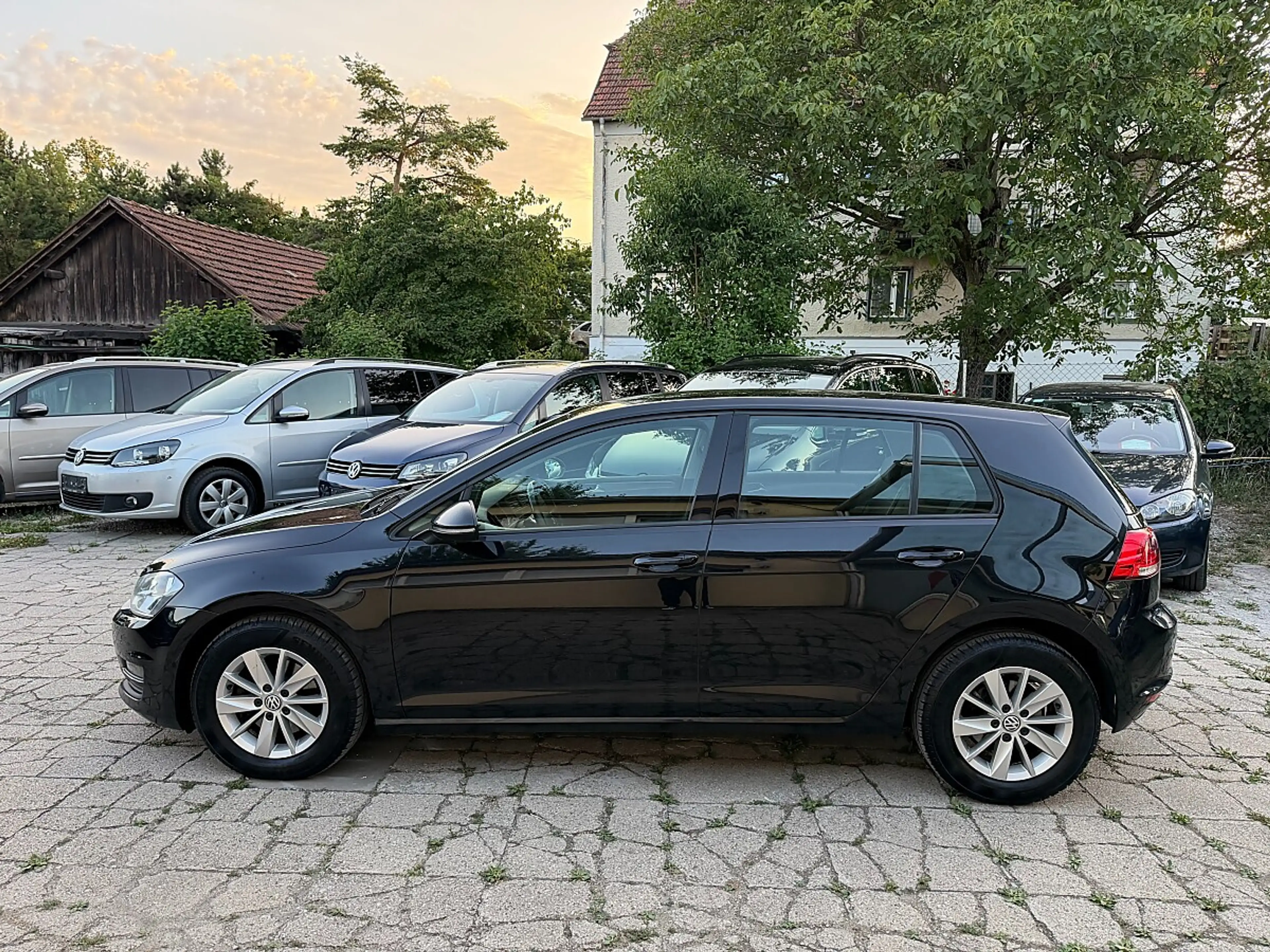 Volkswagen Golf R abbit 1,6 TDI BMT-TEMPOMAT-SITZHEIZUNG-1/3 ZINS... — photo 8
