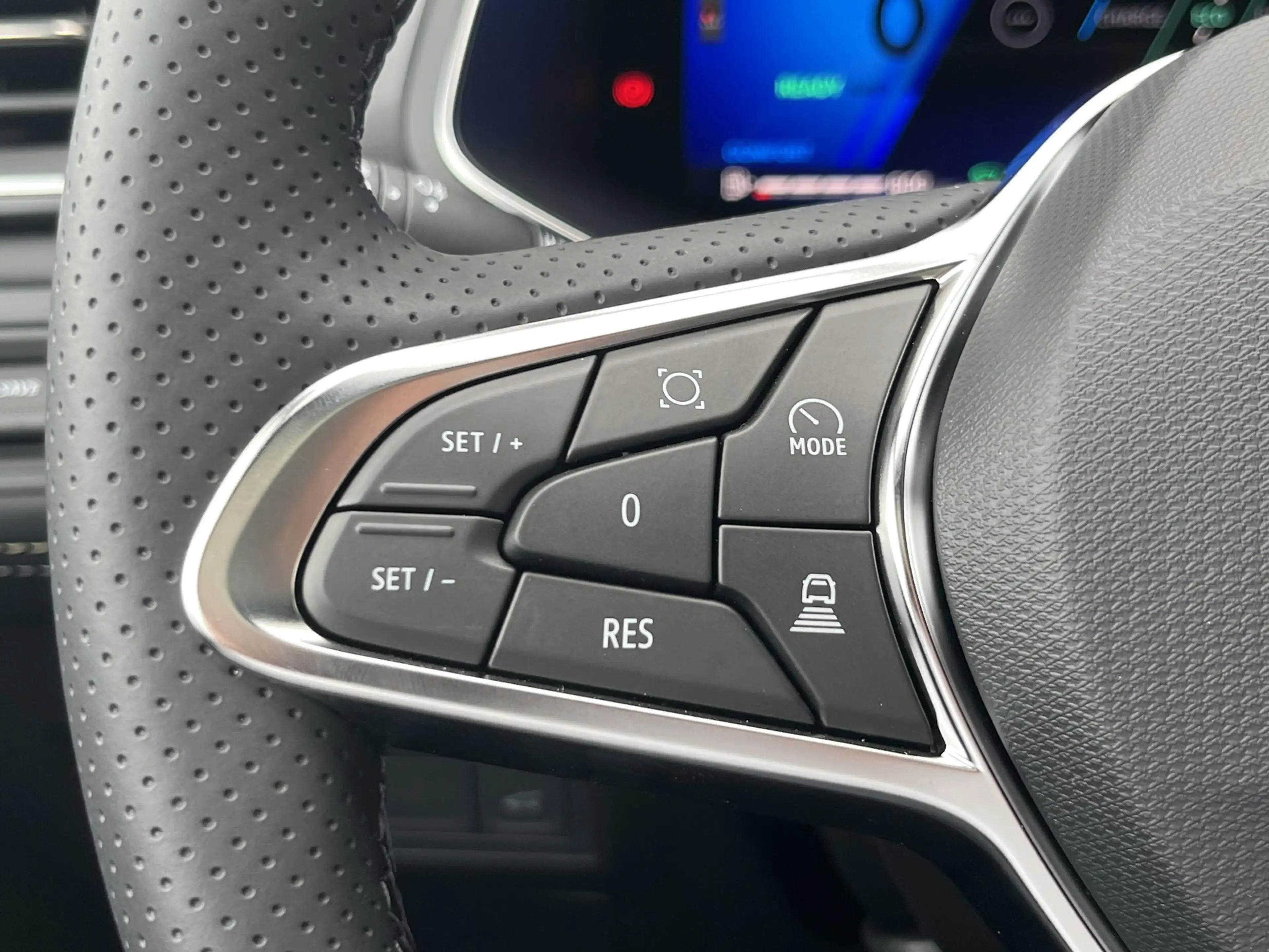 Renault Symbioz 1.8 E-Tech Full Hybrid 160 Iconic | Demo | Panoram — photo 21