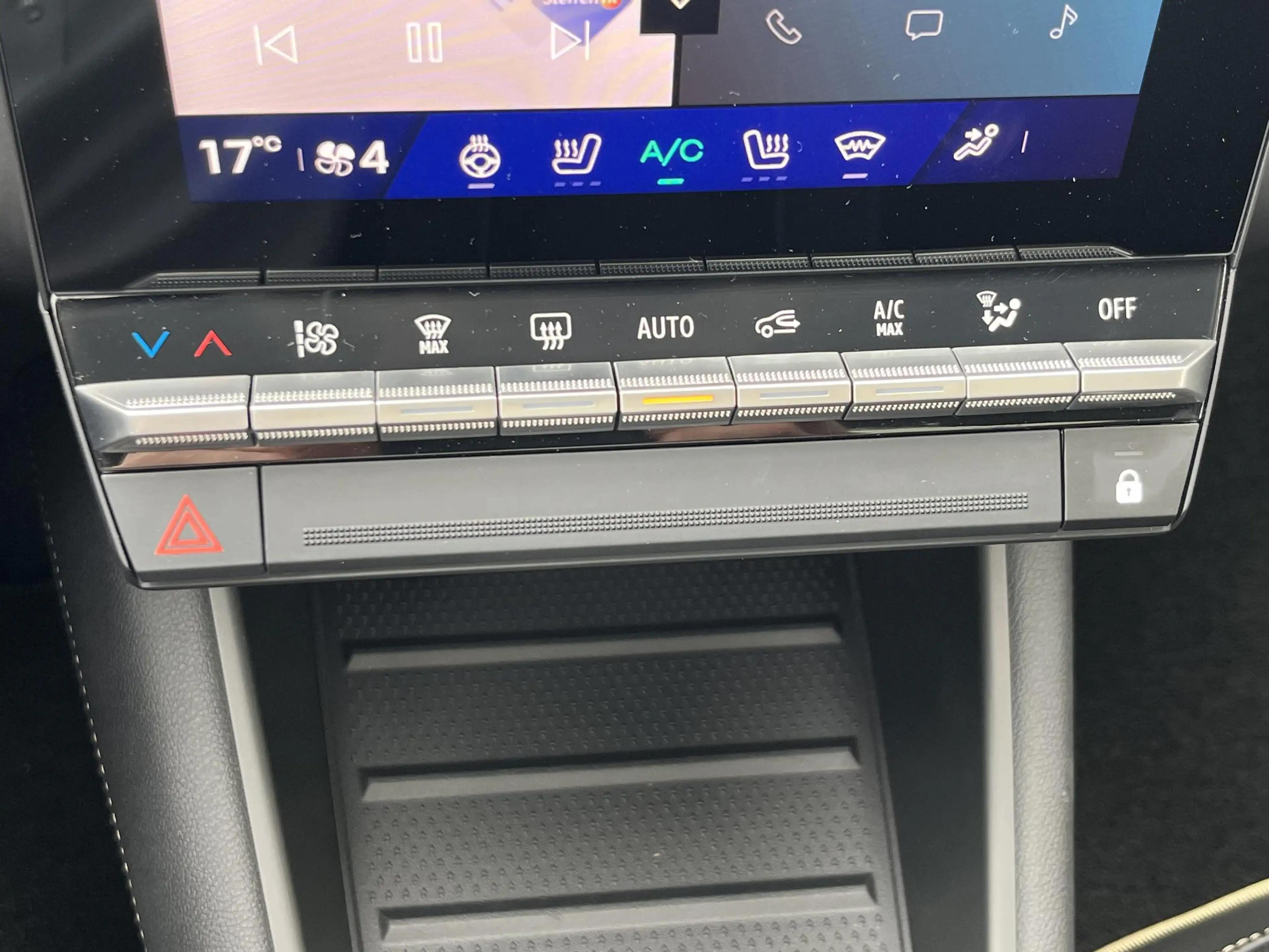 Renault Symbioz 1.8 E-Tech Full Hybrid 160 Iconic | Demo | Panoram — photo 13
