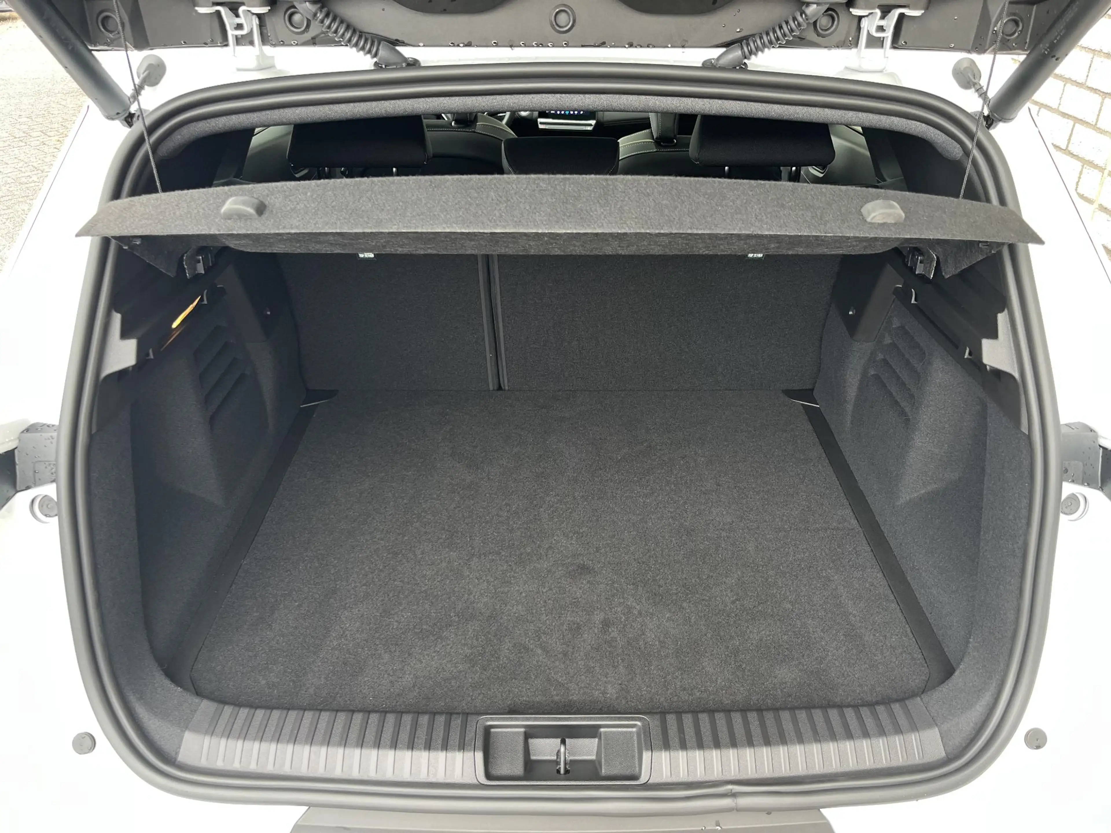 Renault Symbioz 1.8 E-Tech Full Hybrid 160 Iconic | Demo | Panoram — photo 10