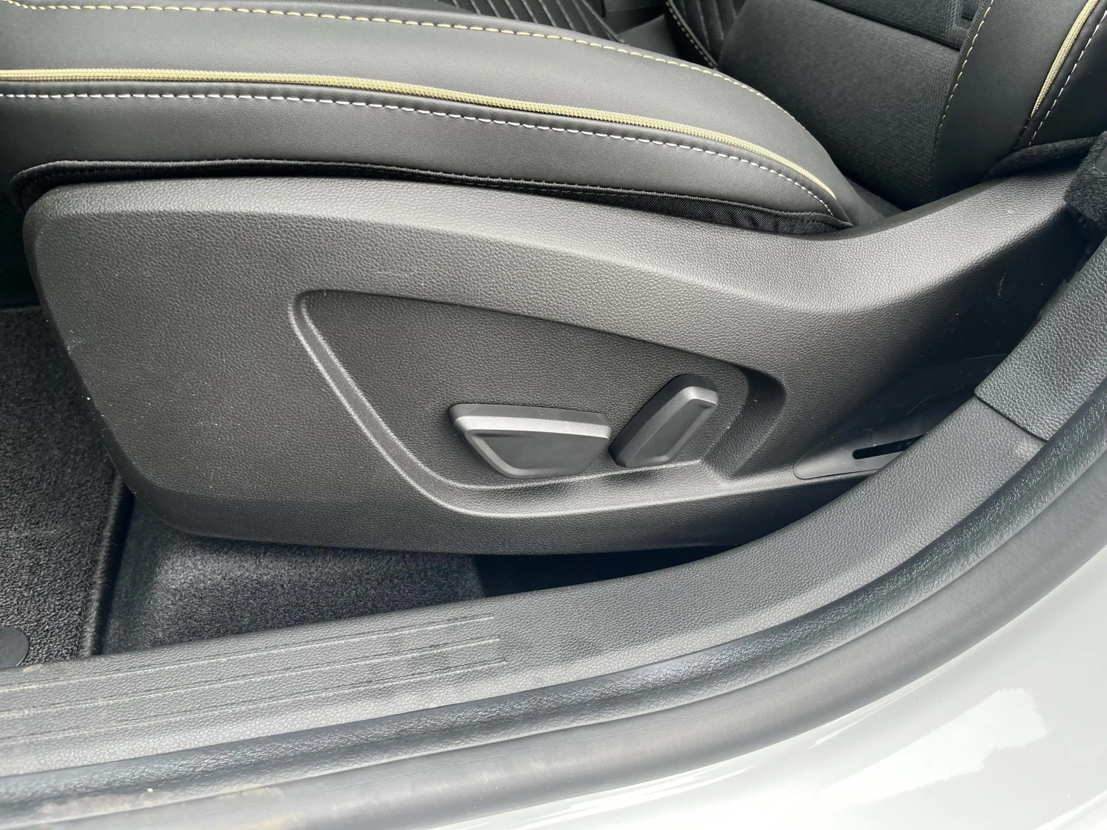 Renault Symbioz 1.8 E-Tech Full Hybrid 160 Iconic | Demo | Panoram — photo 34