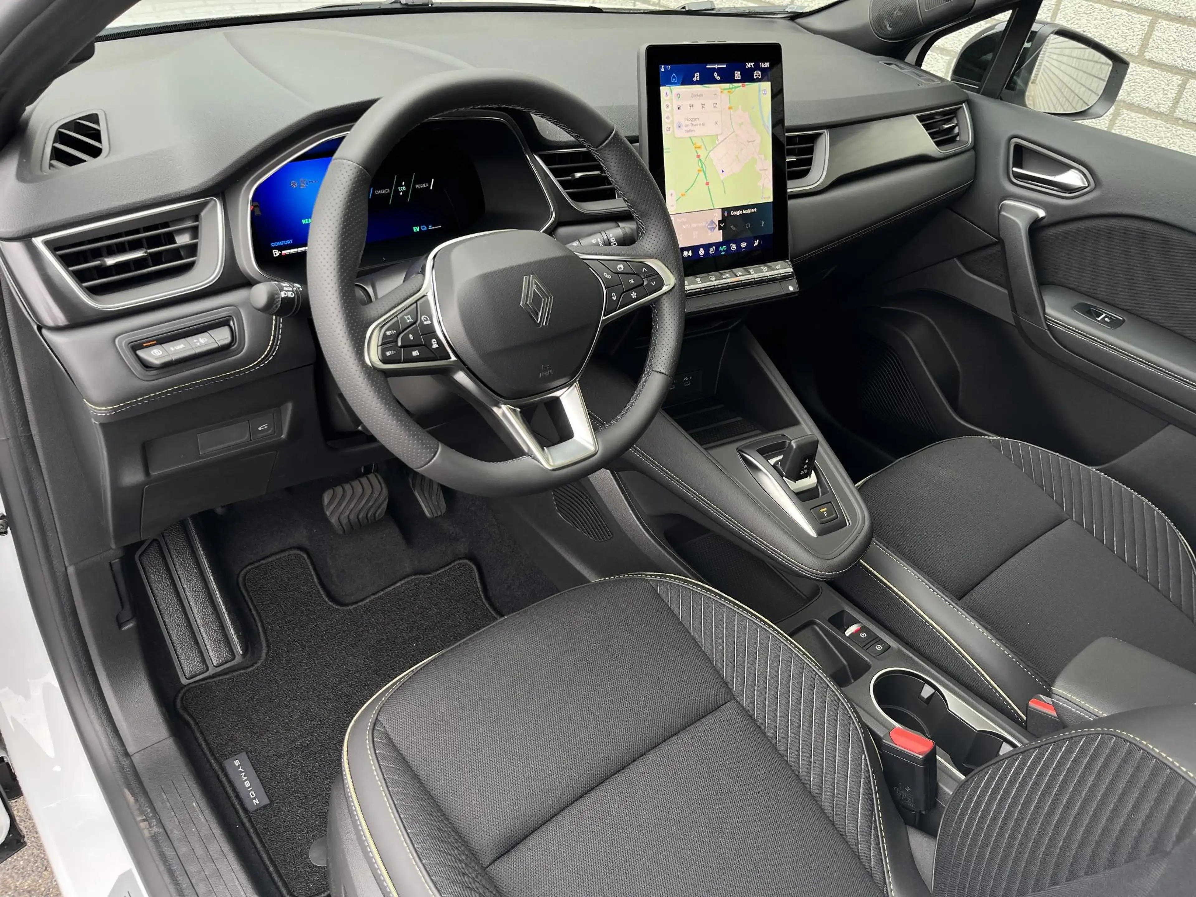 Renault Symbioz 1.8 E-Tech Full Hybrid 160 Iconic | Demo | Panoram — photo 25