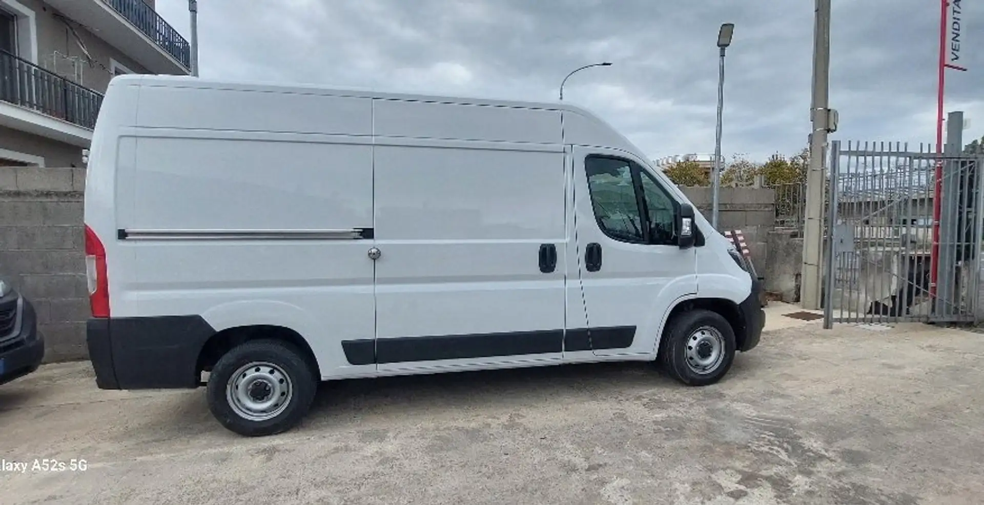 Fiat Ducato 2.3 MJT 140 CV TETTO ALTO PASSO MEDIO Bianco - 2