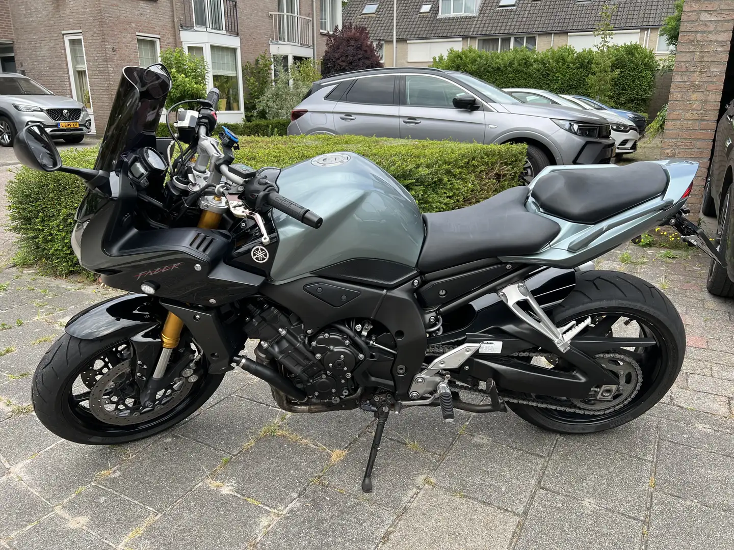 Yamaha FZ 1 yamaha fz1 fazer 150pk!!! zeer nette staat! Zwart - 1