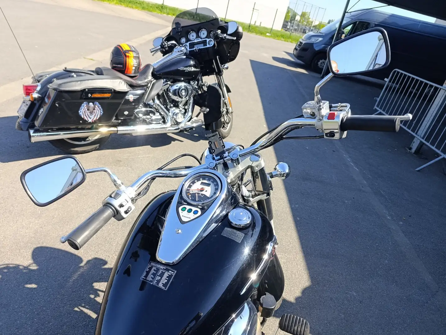 Kawasaki VN 900 Sacoche, Sissy bar ,gps ,pot d'origine fourni avec Nero - 1