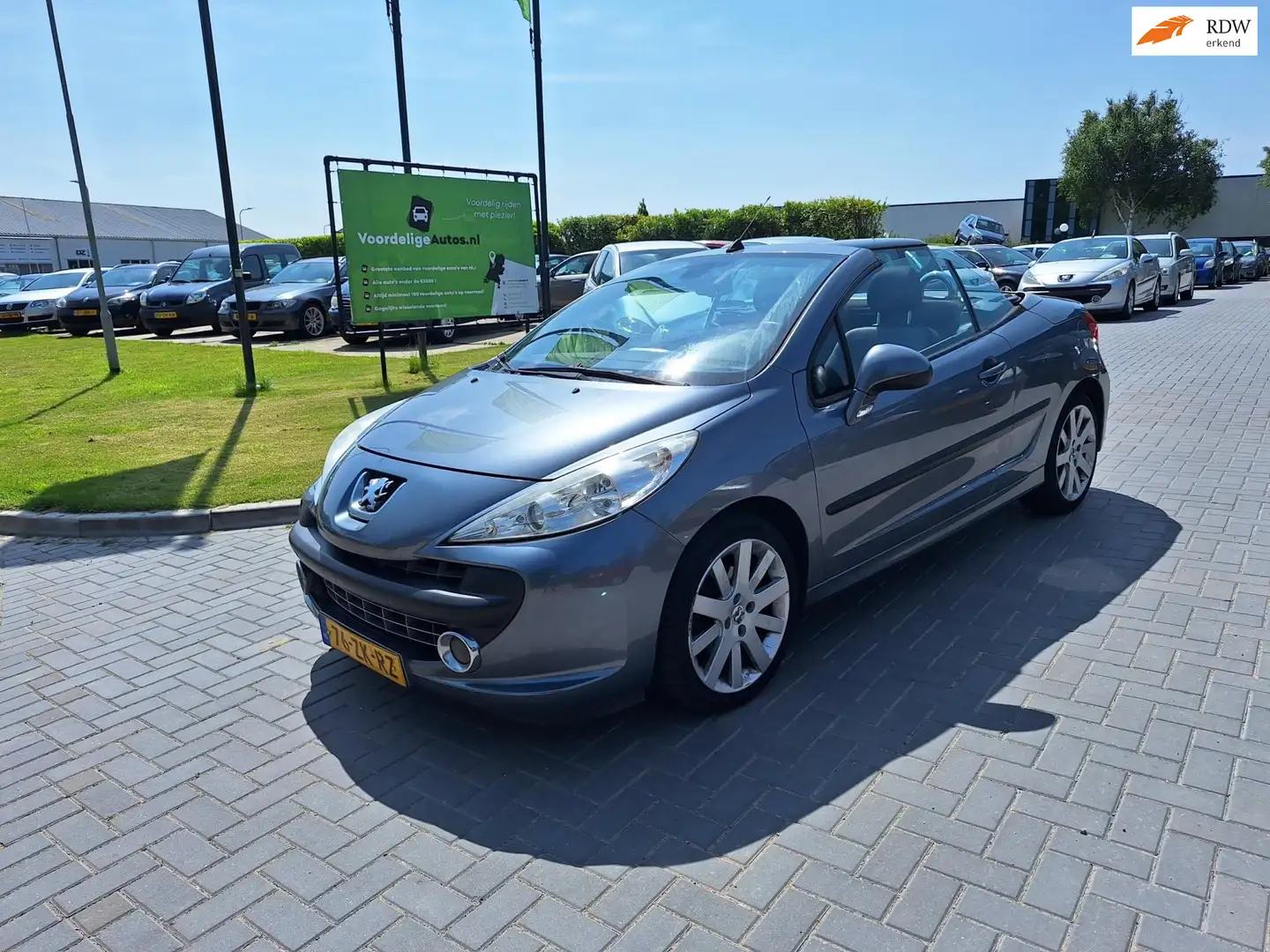 Peugeot 207 CC 1.6-16V T Sport / Nette auto / APK juni 2026 Grau - 1