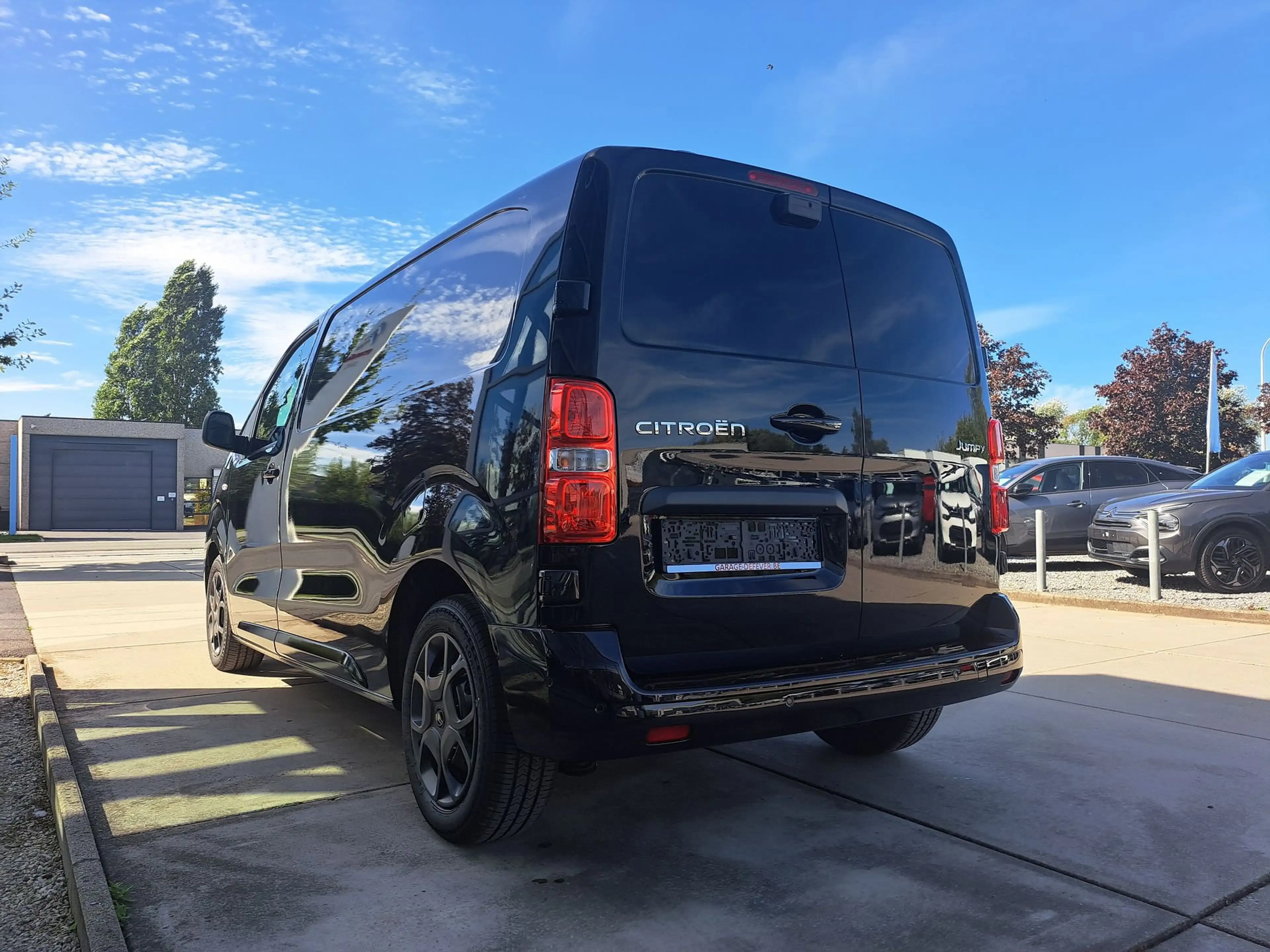 Citroen Jumpy M 2.2  BlueHDi 180 S&S EAT8 — photo 2