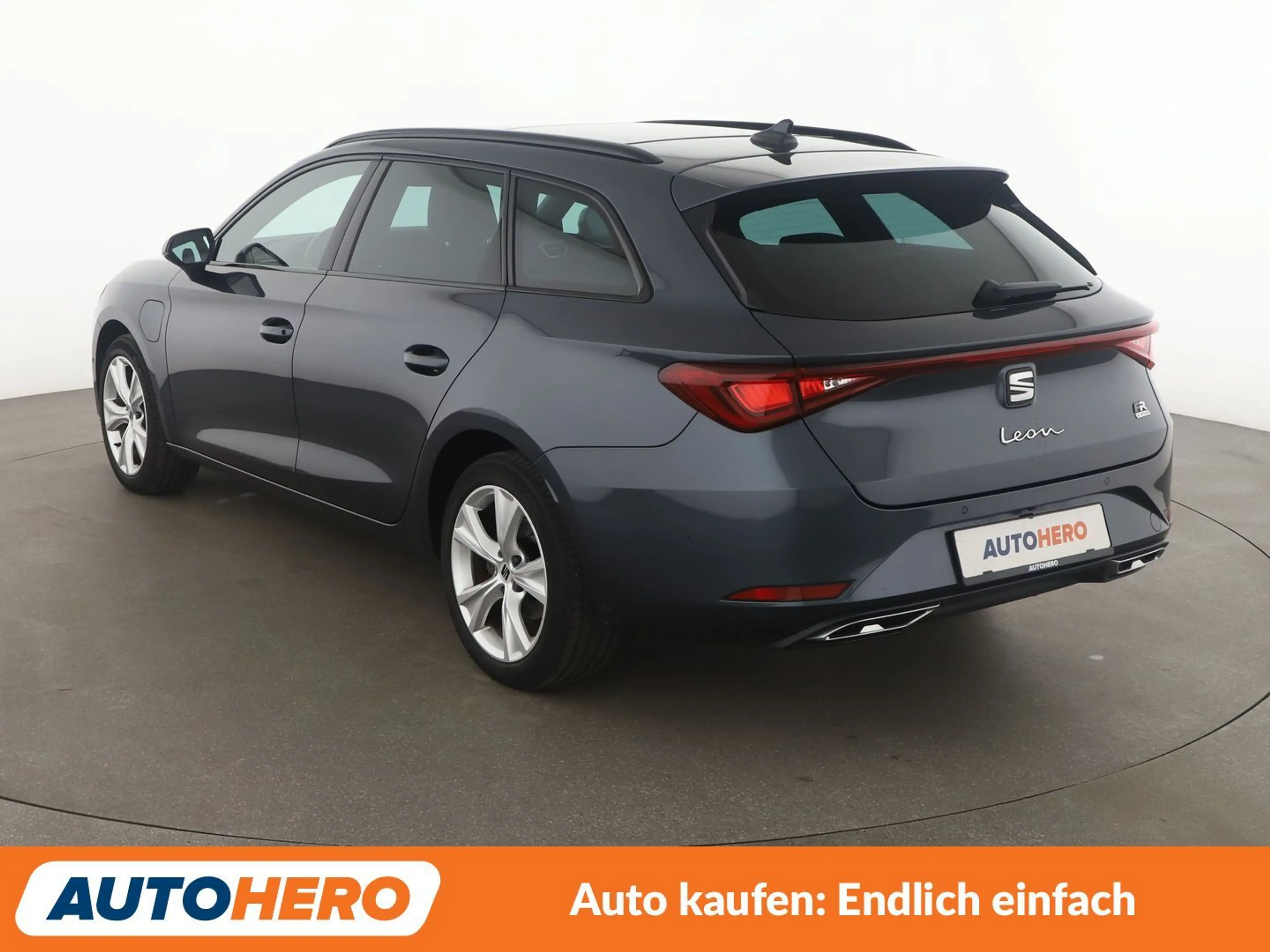 SEAT Leon e-Hybrid 1.4 TSI e-HYBRID FR Aut.*NAVI*ACC*CAM*PDC* — photo 4