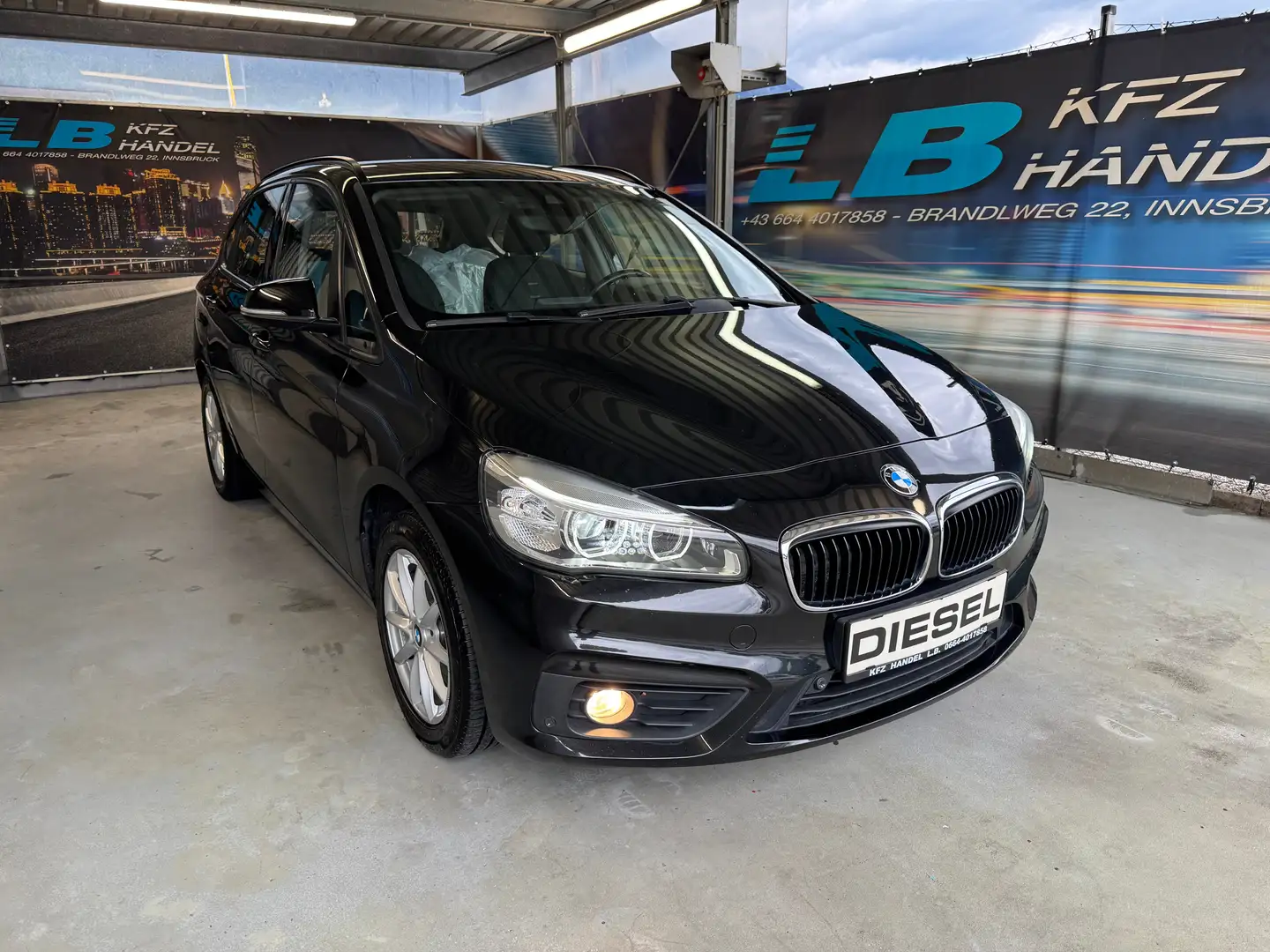BMW 216 216 d Schwarz - 1