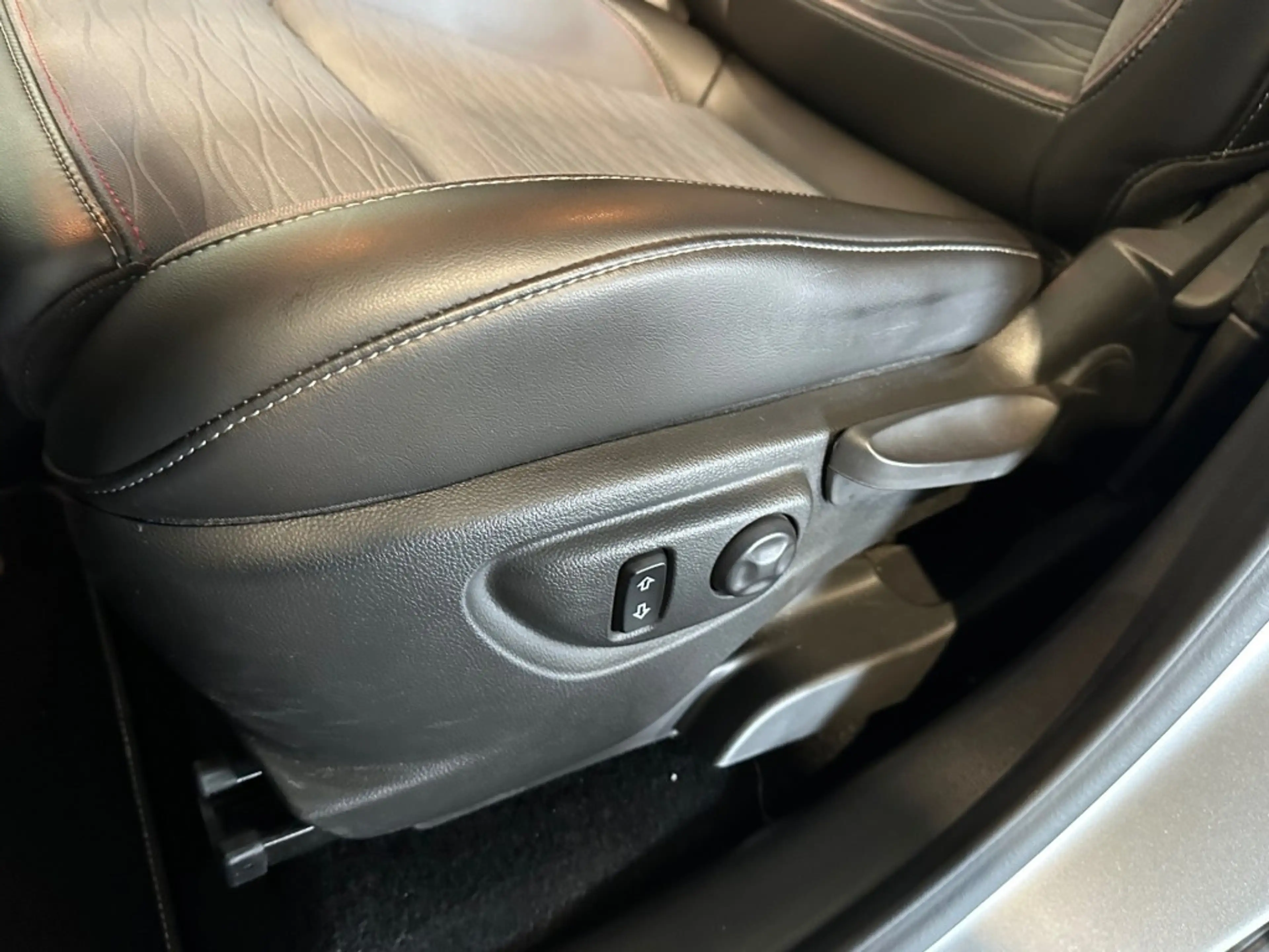 Opel Mokka 1.4 T INNOVATION l NAP l CAMERA l CLIMA l CRUISE l — photo 34