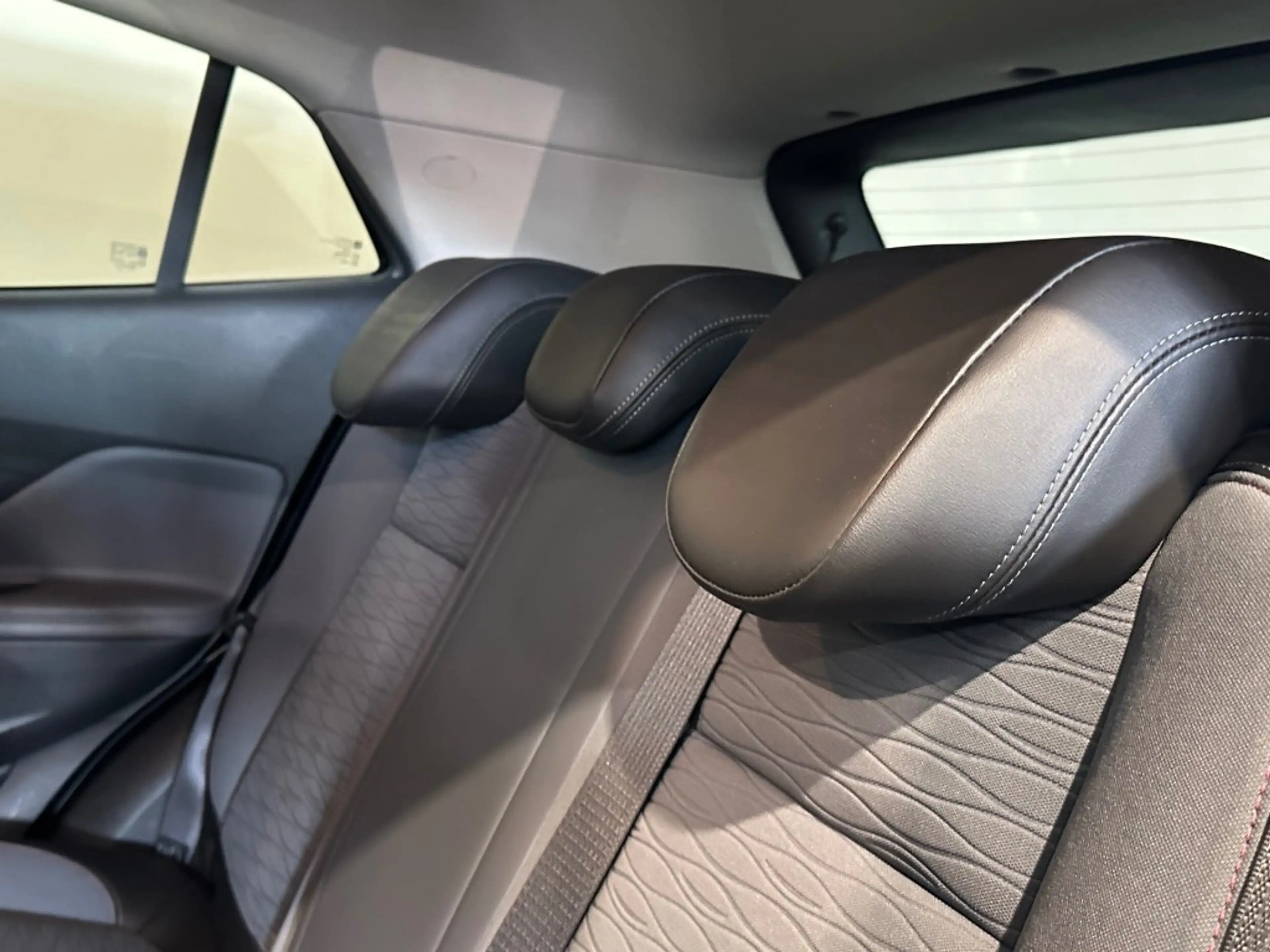 Opel Mokka 1.4 T INNOVATION l NAP l CAMERA l CLIMA l CRUISE l — photo 38