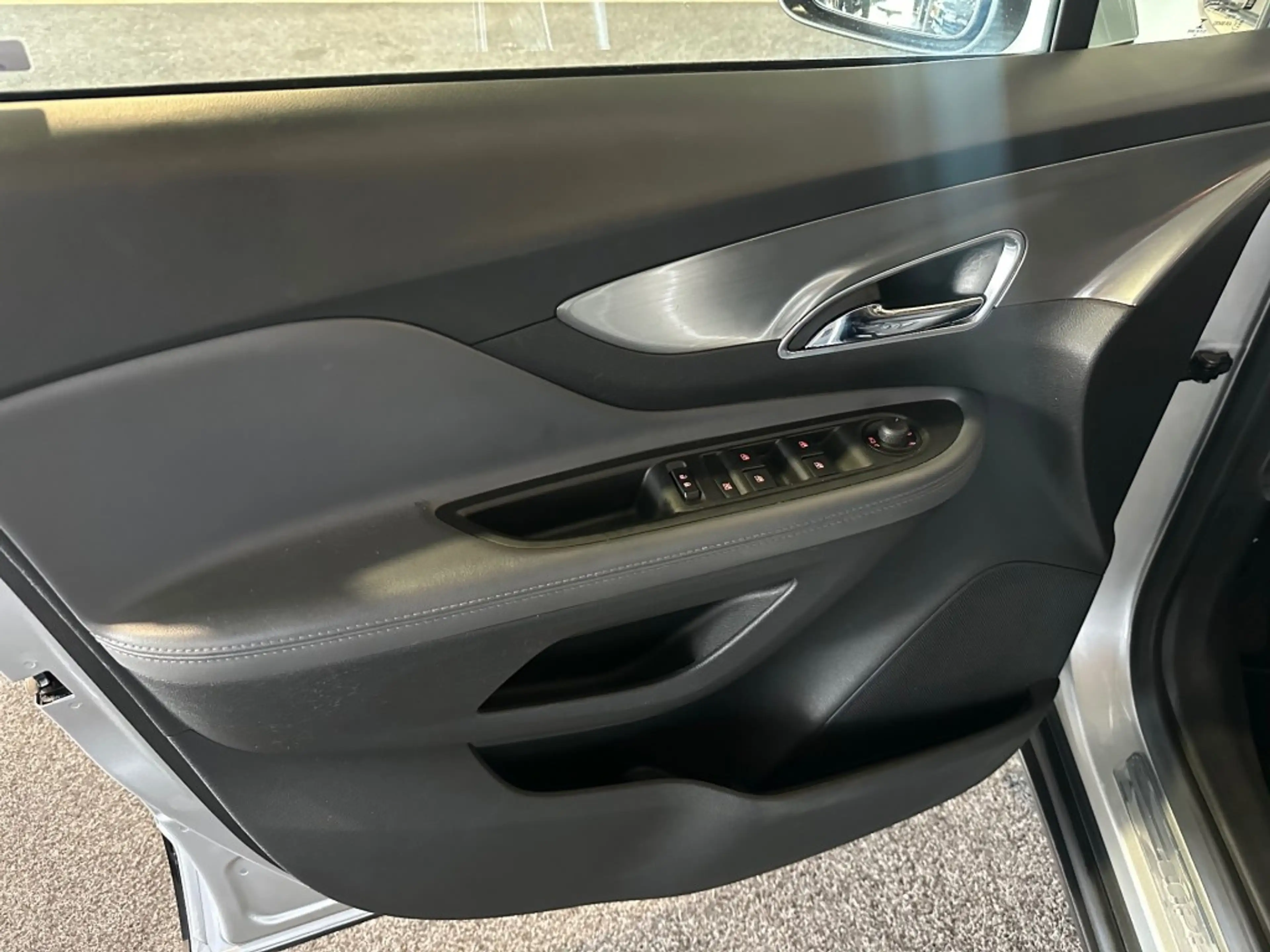 Opel Mokka 1.4 T INNOVATION l NAP l CAMERA l CLIMA l CRUISE l — photo 12