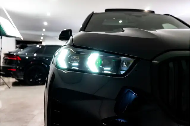 BMW X5 view 9