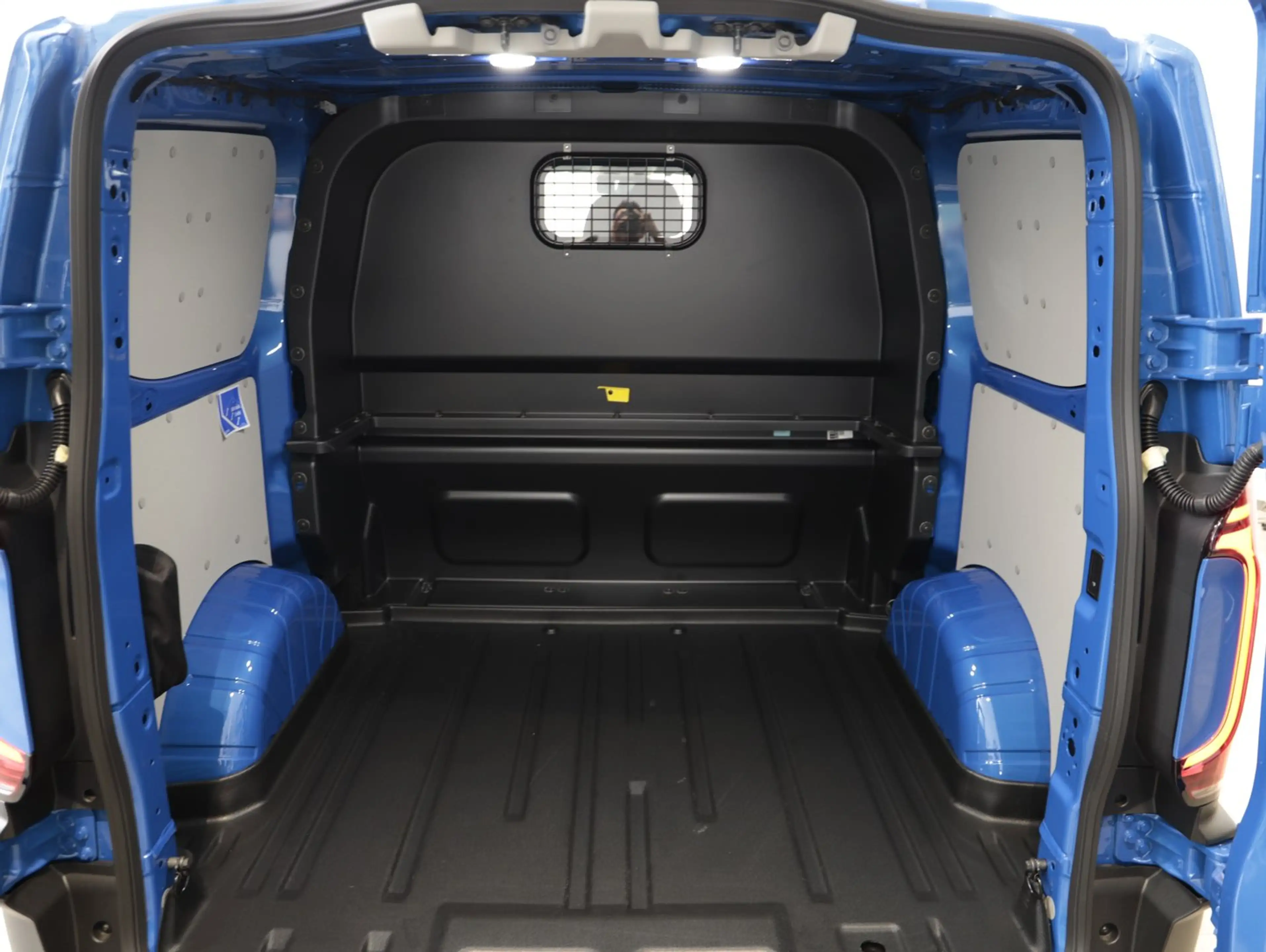Volkswagen Transporter VW Transporter Kasten Plus PanAm. TDI 4M — photo 9