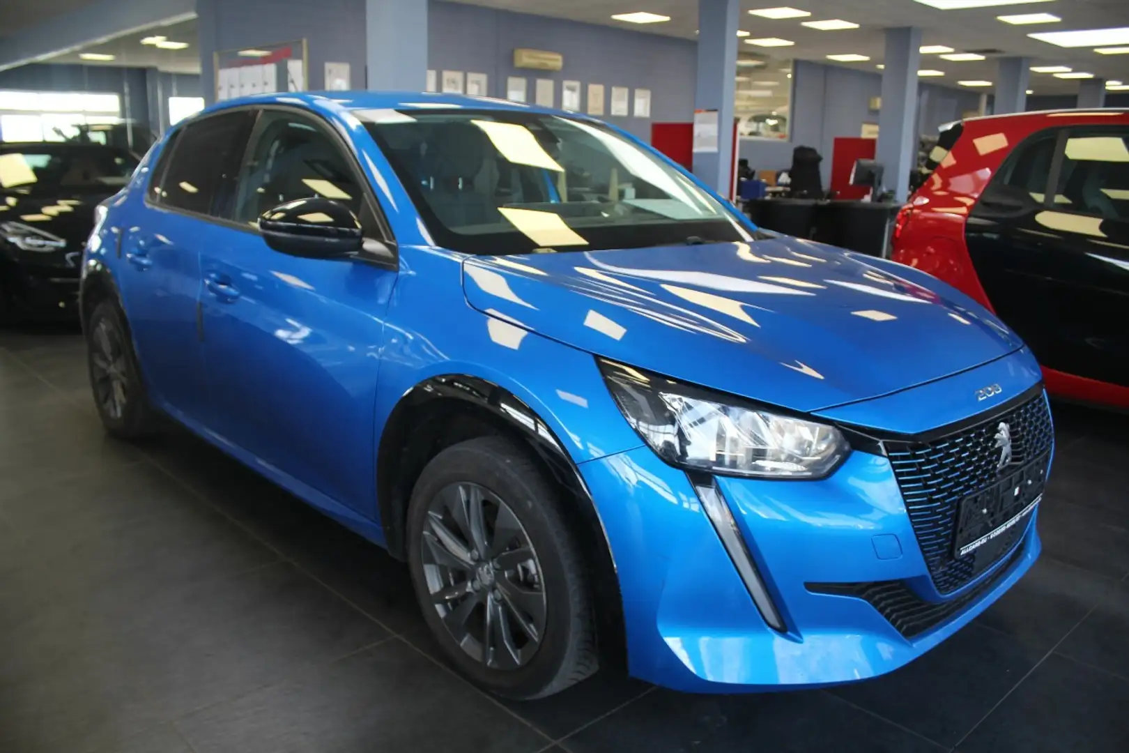Peugeot e-208 136 Allure Pack Синій - 1