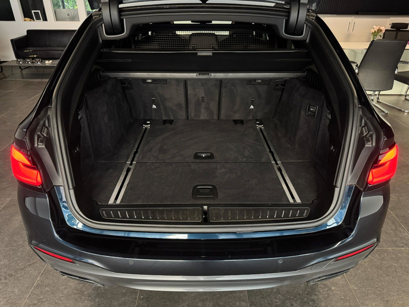 BMW 550 d xDrive Touring/Pano+Head-Up+360°+ACC+AHK — photo 10