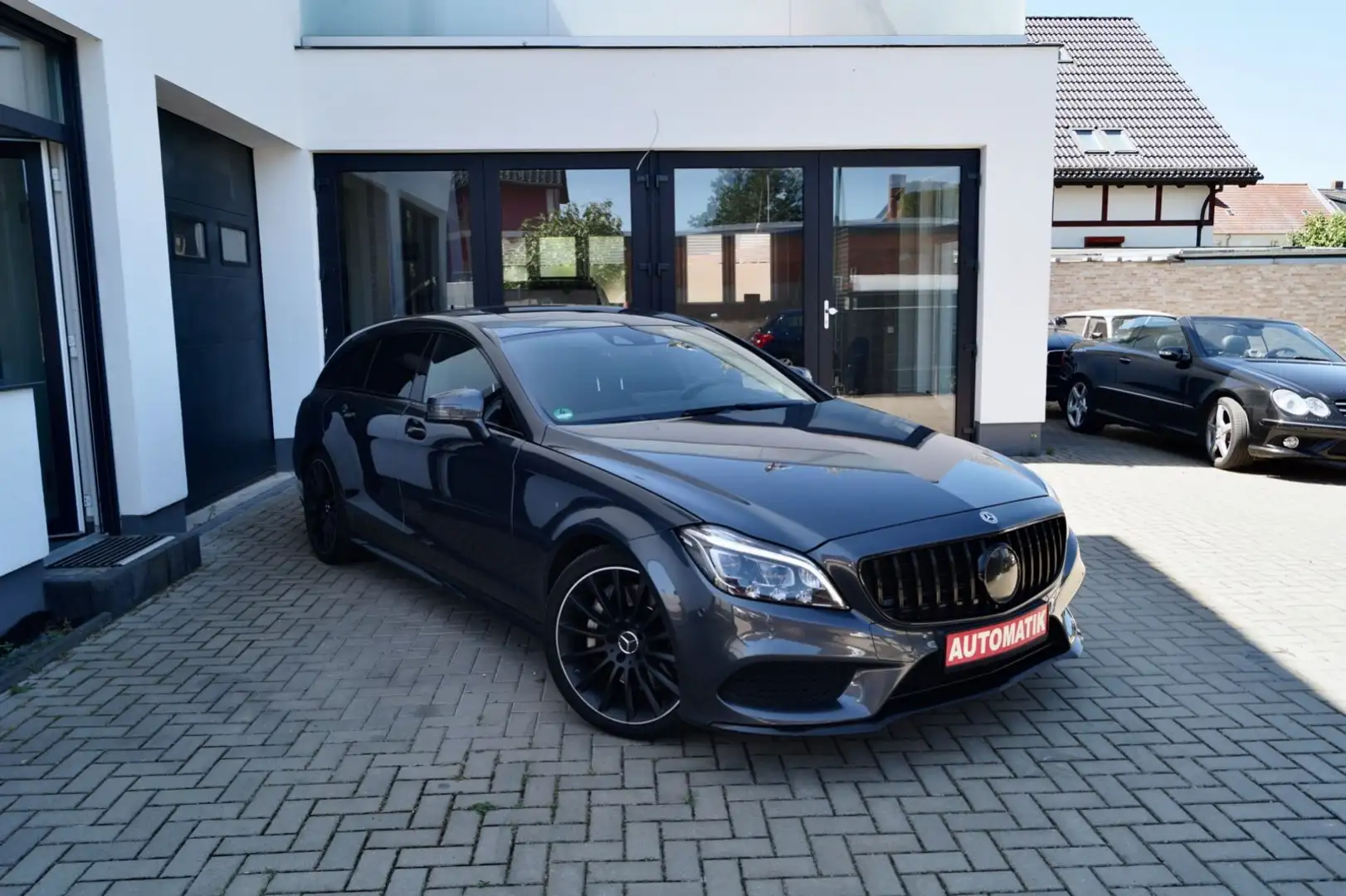 Mercedes-Benz CLS 500 Gris - 2