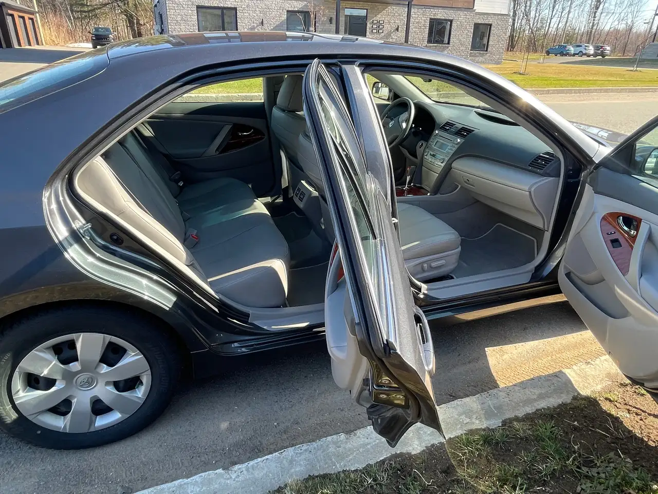Toyota Camry снимка Toyota Camry
