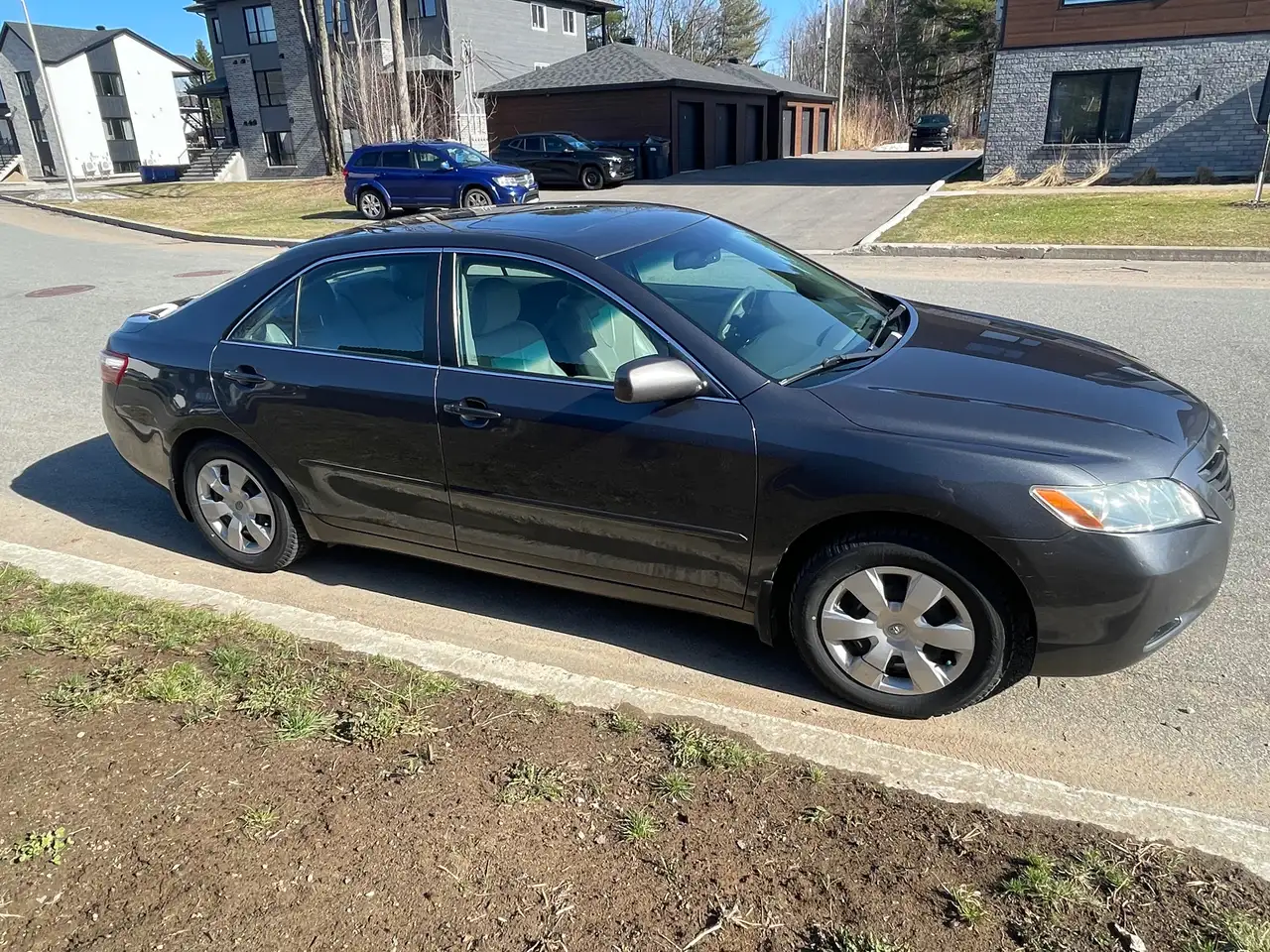 Toyota Camry снимка Toyota Camry