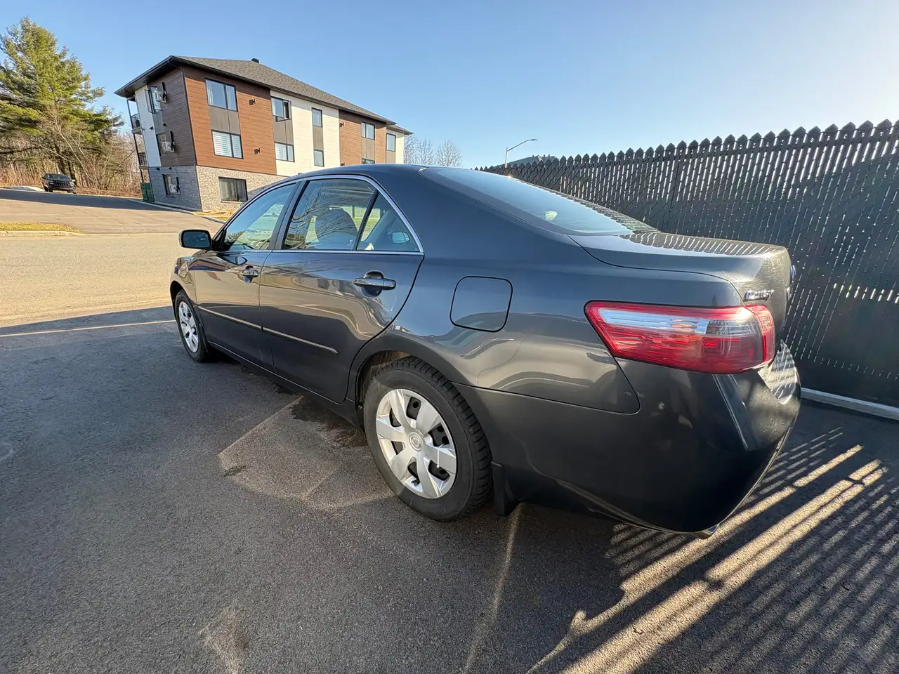 Toyota Camry снимка Toyota Camry