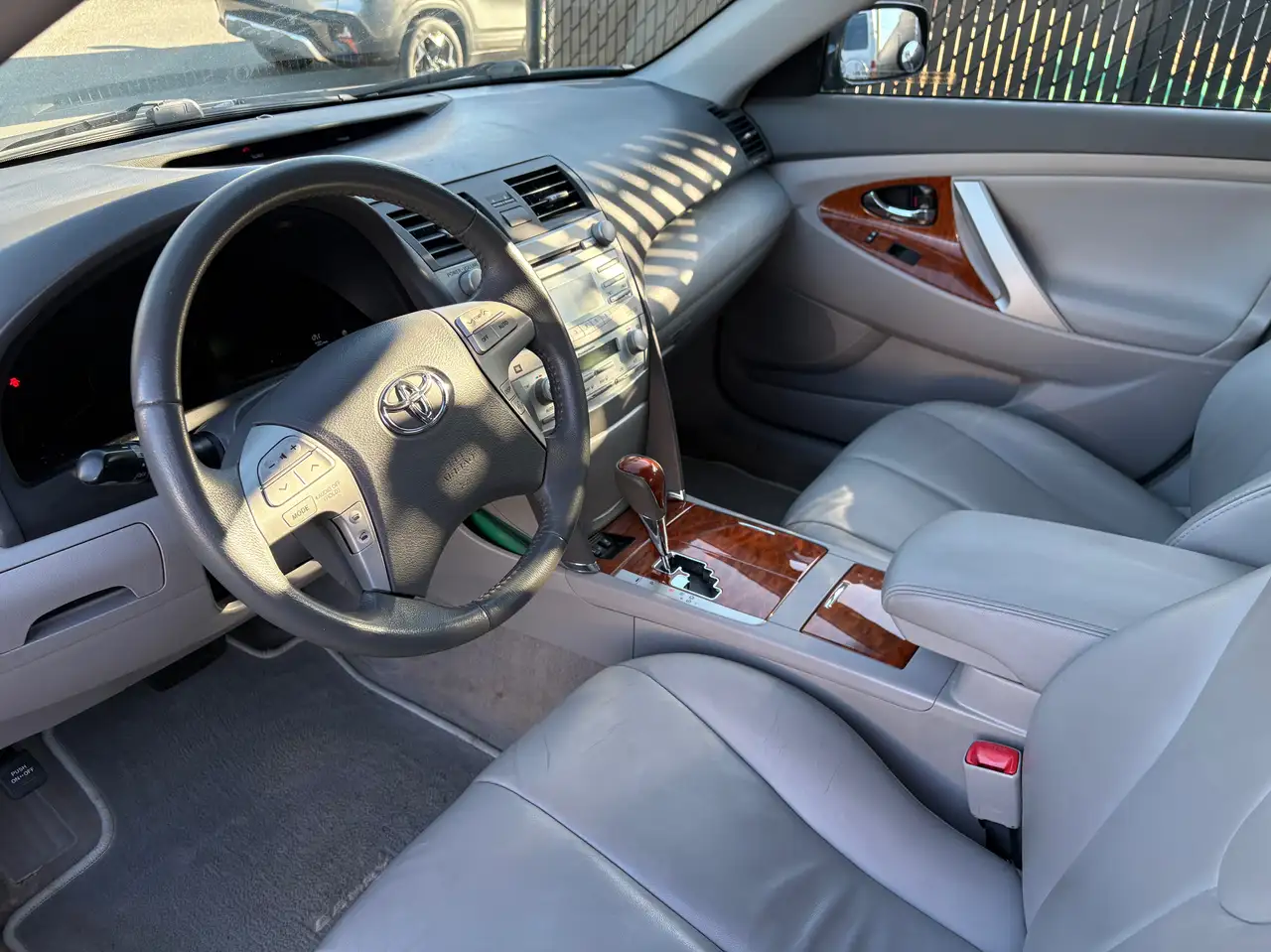 Toyota Camry снимка Toyota Camry