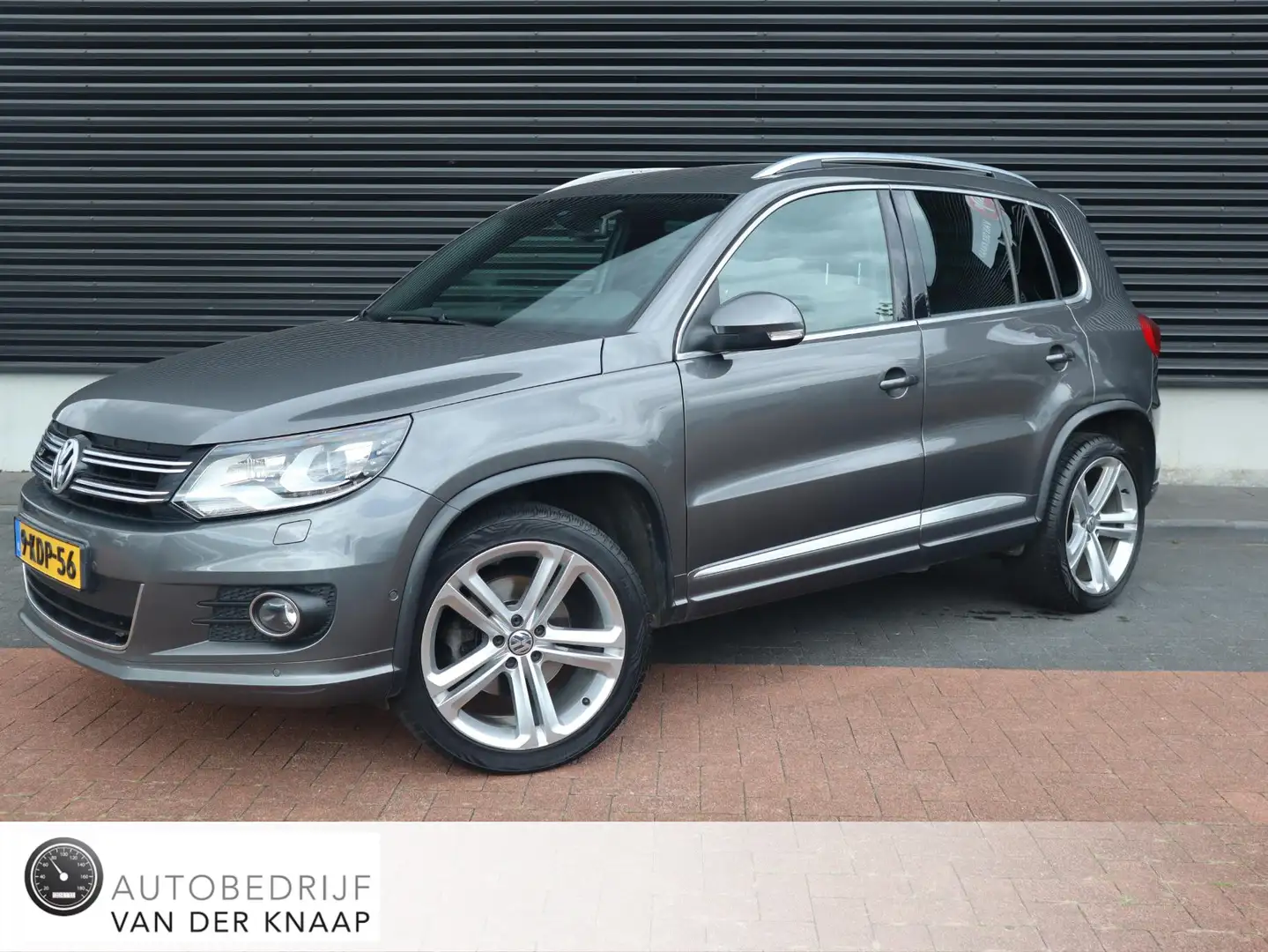 Volkswagen Tiguan 2.0 TSI Sport&Style 4Motion R-line | Airco | Cruis Grijs - 1