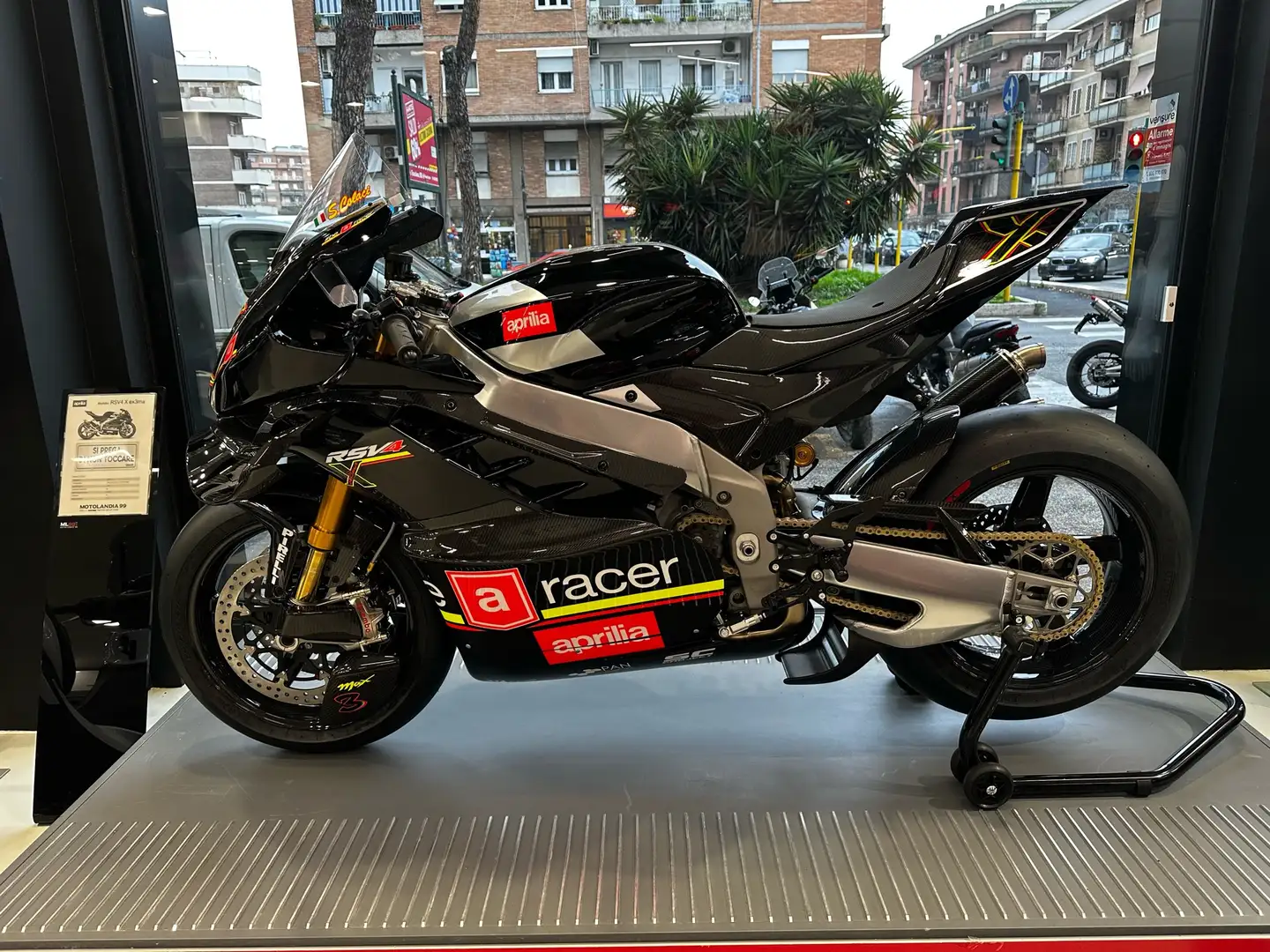 Aprilia RSV4 eXtrema solo 30 esemplari Negru - 1