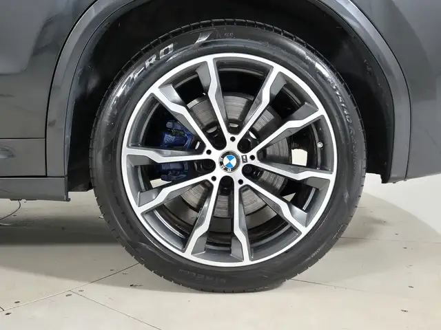 BMW X3 view 14