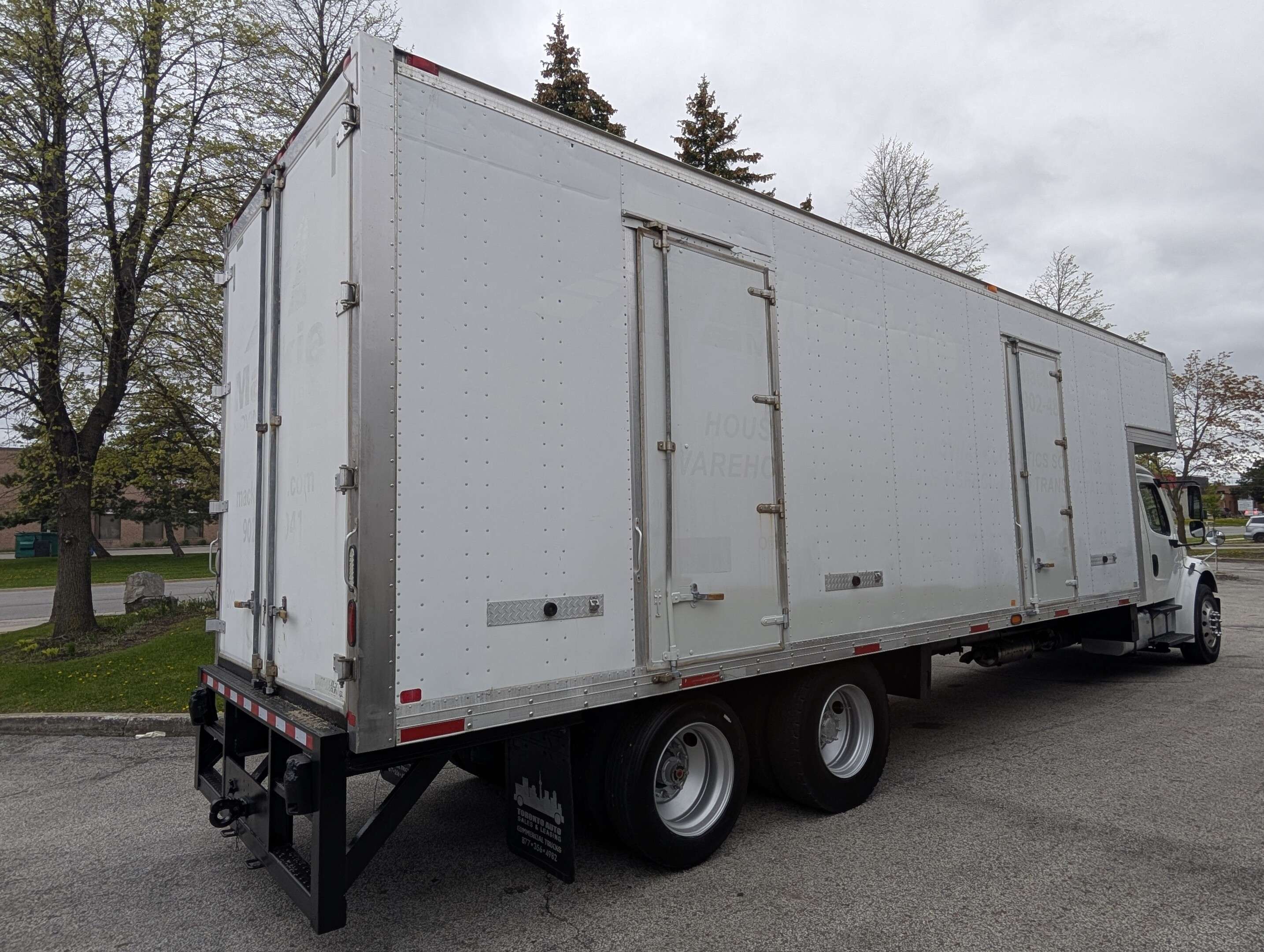 2014 Freightliner M2
