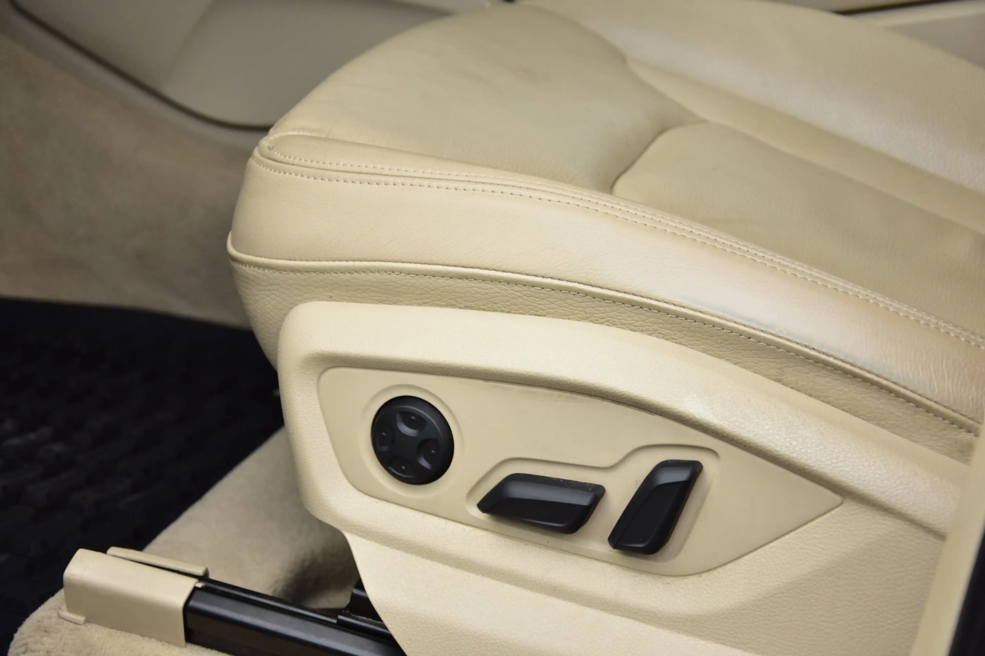 Audi Q7 e-tron 3.0 TDI Quattro Premium | Trekhaak | Leer | NL-Aut — photo 16