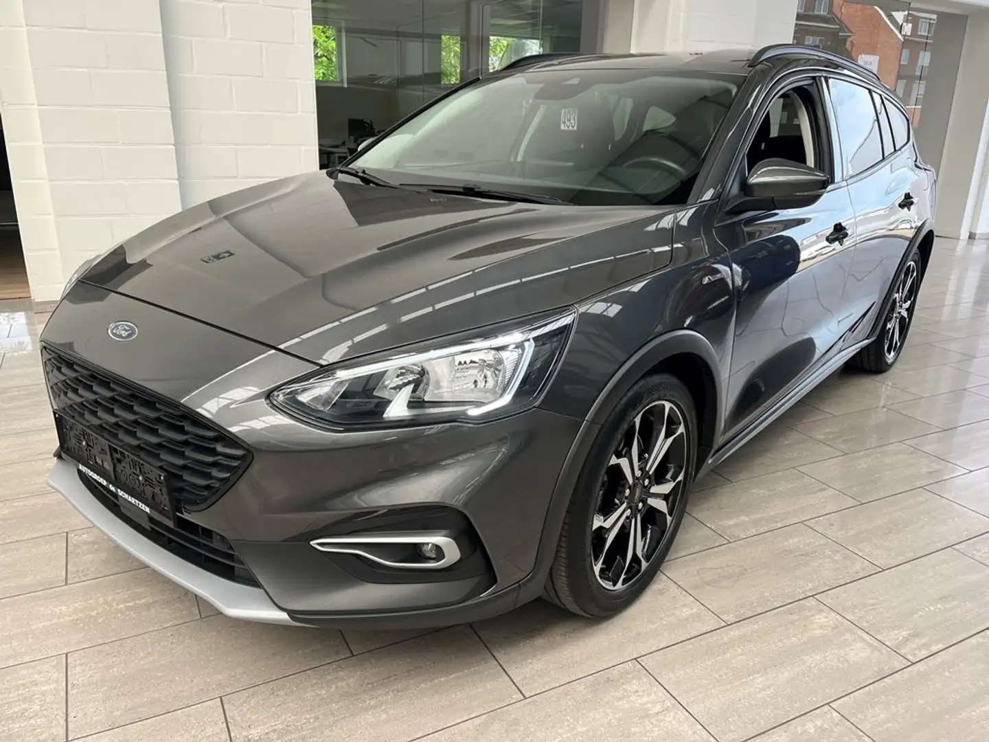Ford Focus Active AUTOMAAT Gris - 1