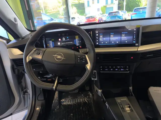 Opel Frontera view 11