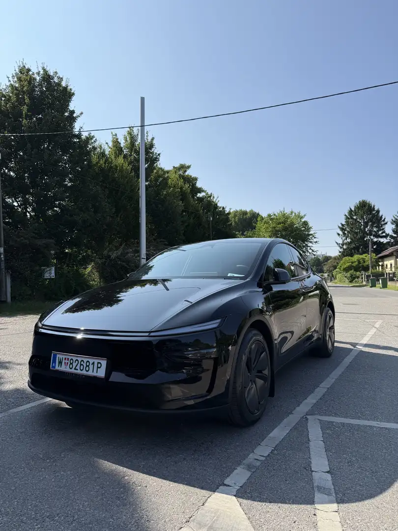 Tesla Model Y 2025 Long Range AWD | 514 PS | Schwarz/Schwarz - 2