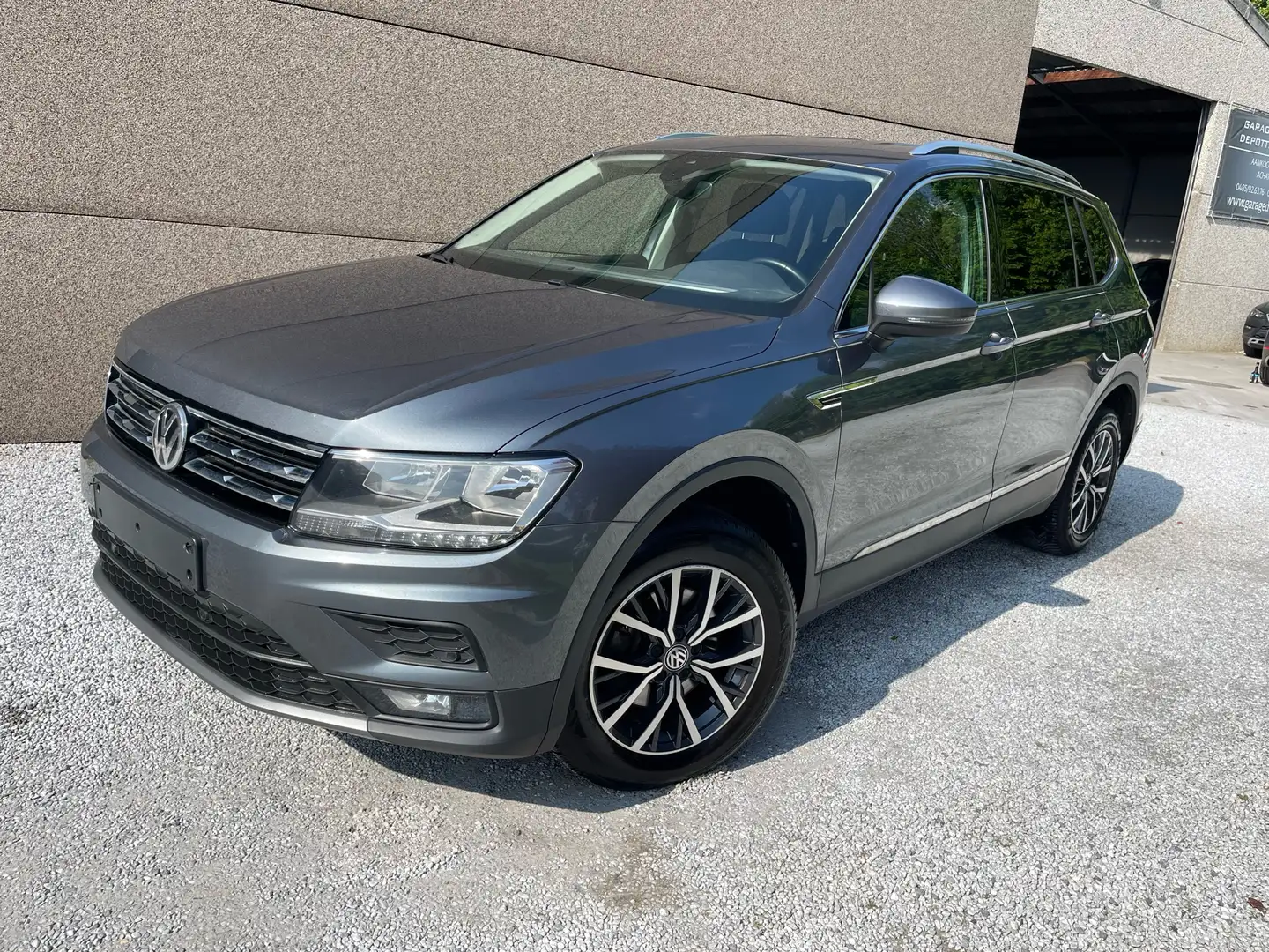 Volkswagen Tiguan Allspace 2.0 TDi Comfortline DSG 7PLACES Grigio - 1