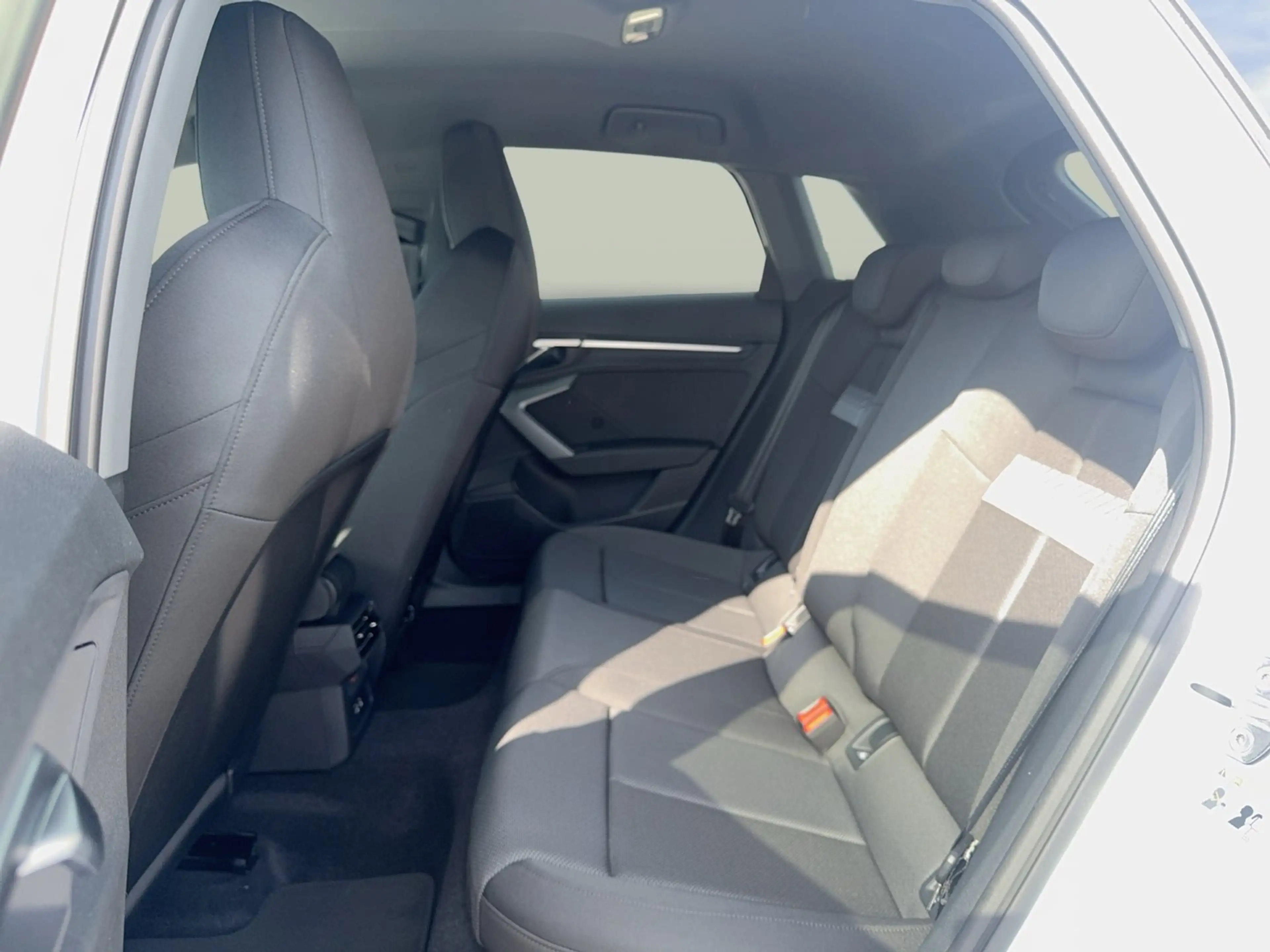 Audi A3 30 TFSI — photo 12