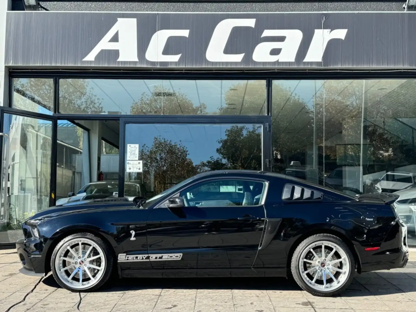 Ford Mustang Shelby V8 5.4 GT500 Negro - 1