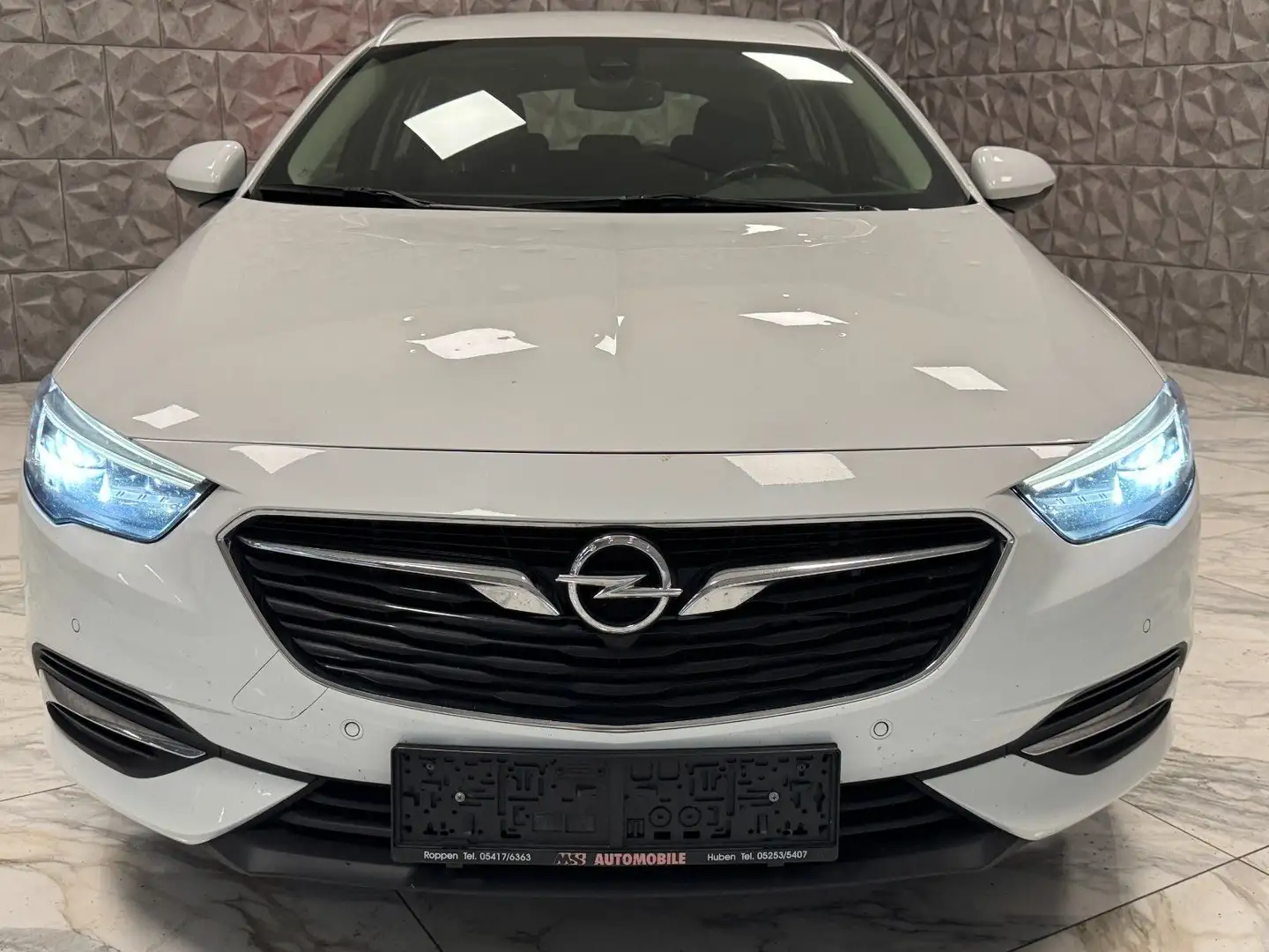 Opel Insignia B Sports Tourer Innovation Weiß - 2