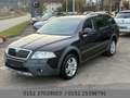 Skoda Octavia Combi Scout 4X4 4xSHZ NAVI AHK XENON PDC Schwarz - thumbnail 2