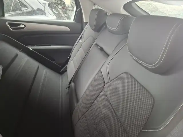 Renault Arkana view 12