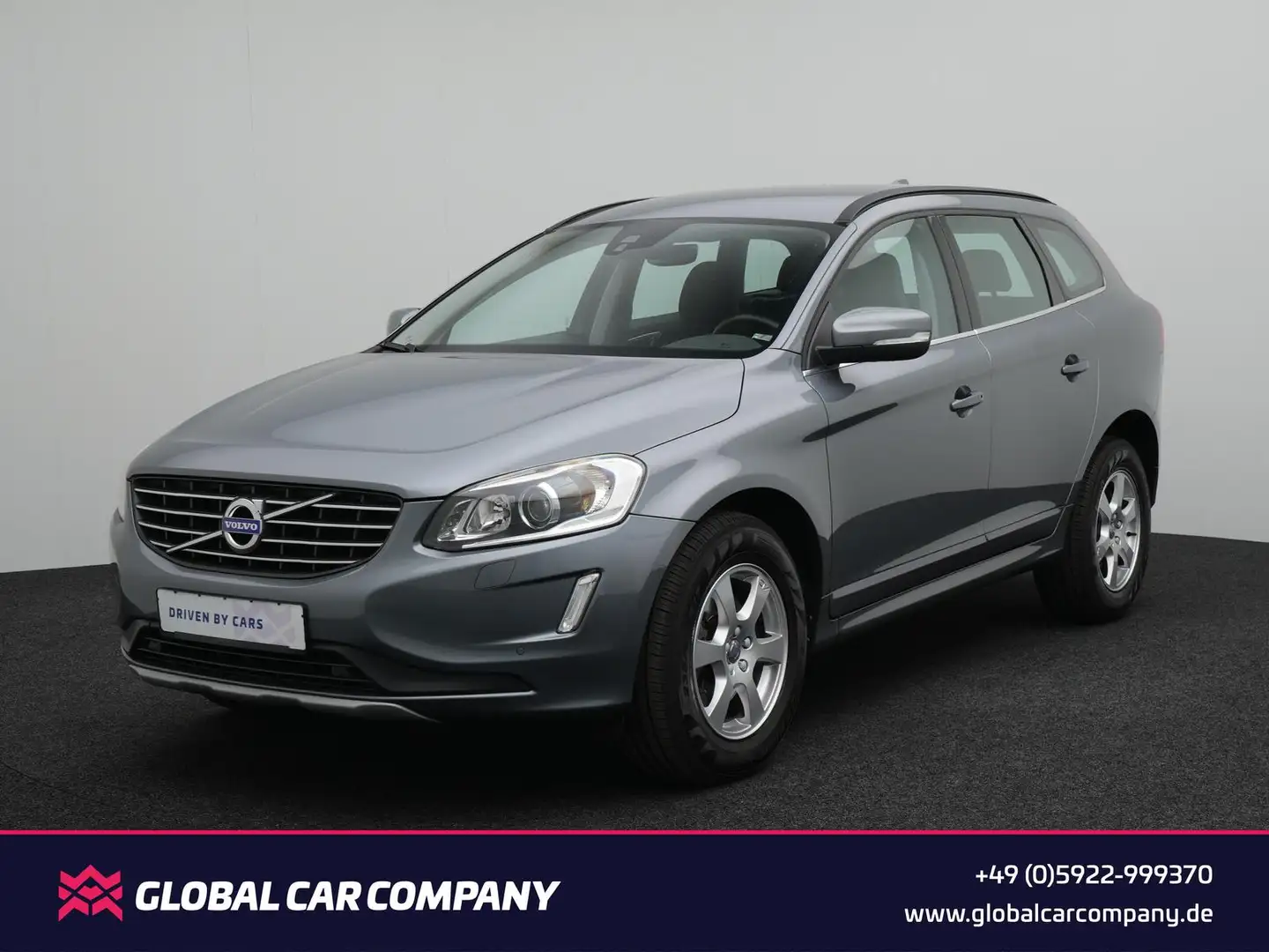 Volvo XC60 Momentum D3,BIXENON,TEMPO,KURVENLICHT,CITY Grey - 1
