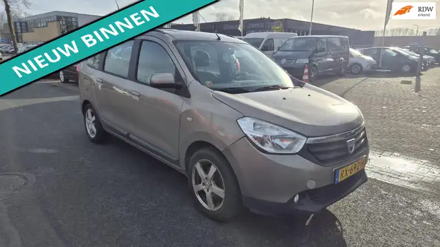 Dacia Lodgy 1.2 TCe Blackline 7p. LET OP MOTOR PROBLEEM