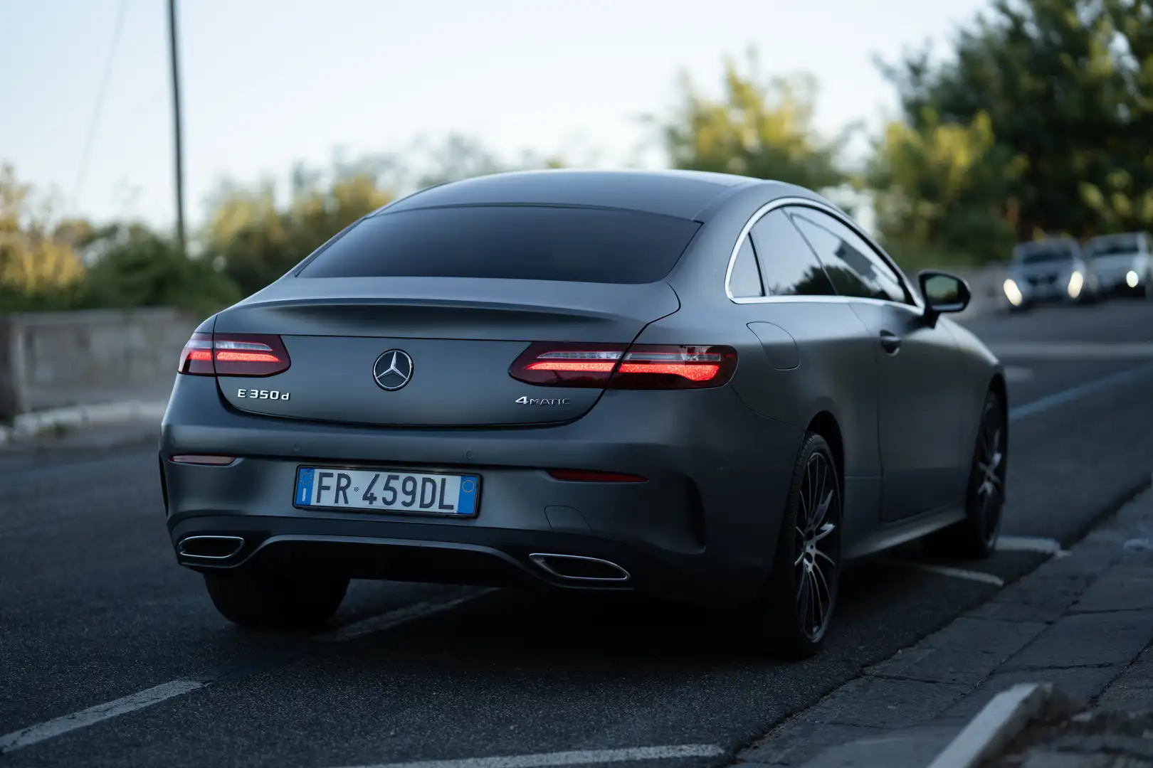 Mercedes-Benz E 350 Coupe Premium Plus 4matic auto - 2