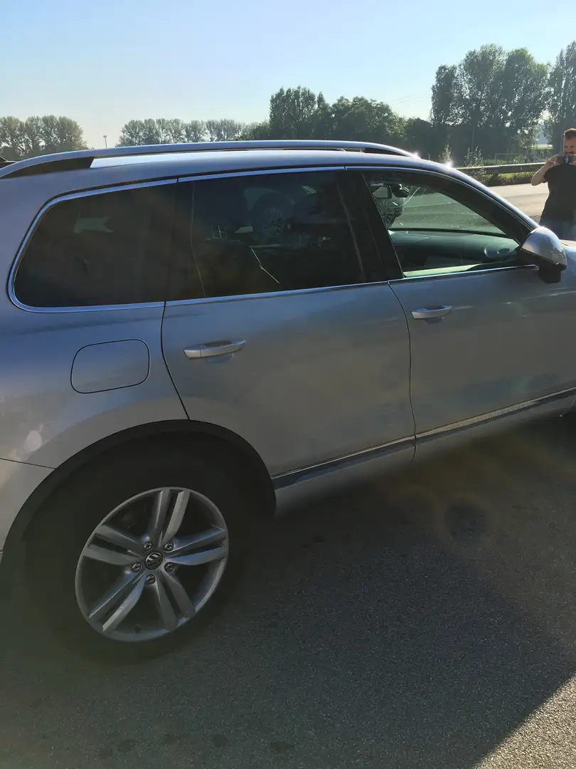 Volkswagen Touareg 3.0 V6 tdi Executive 245cv tiptronic - 2
