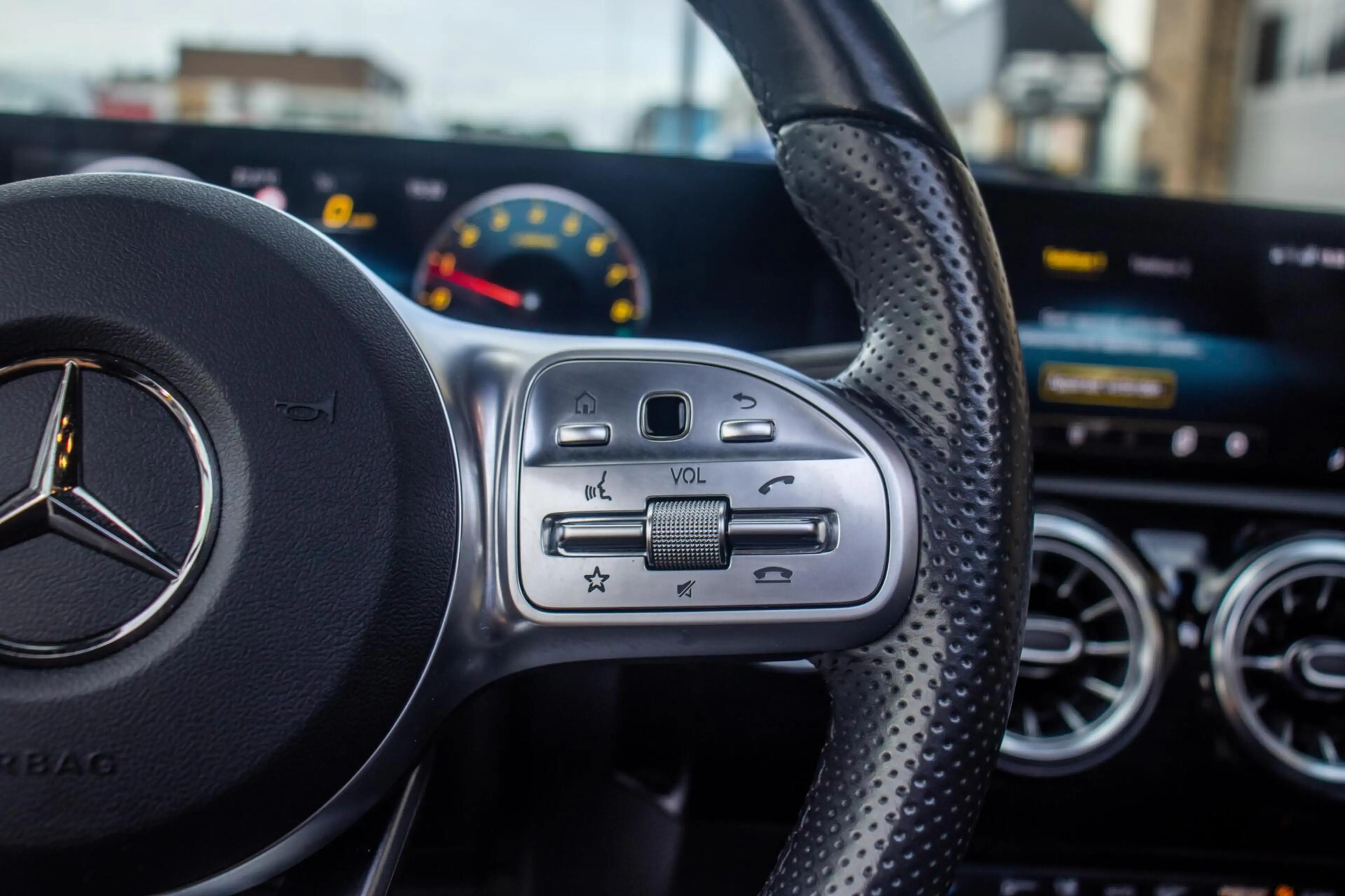 Mercedes-Benz A 250 e Business Solution AMG Limited, Pano — photo 15