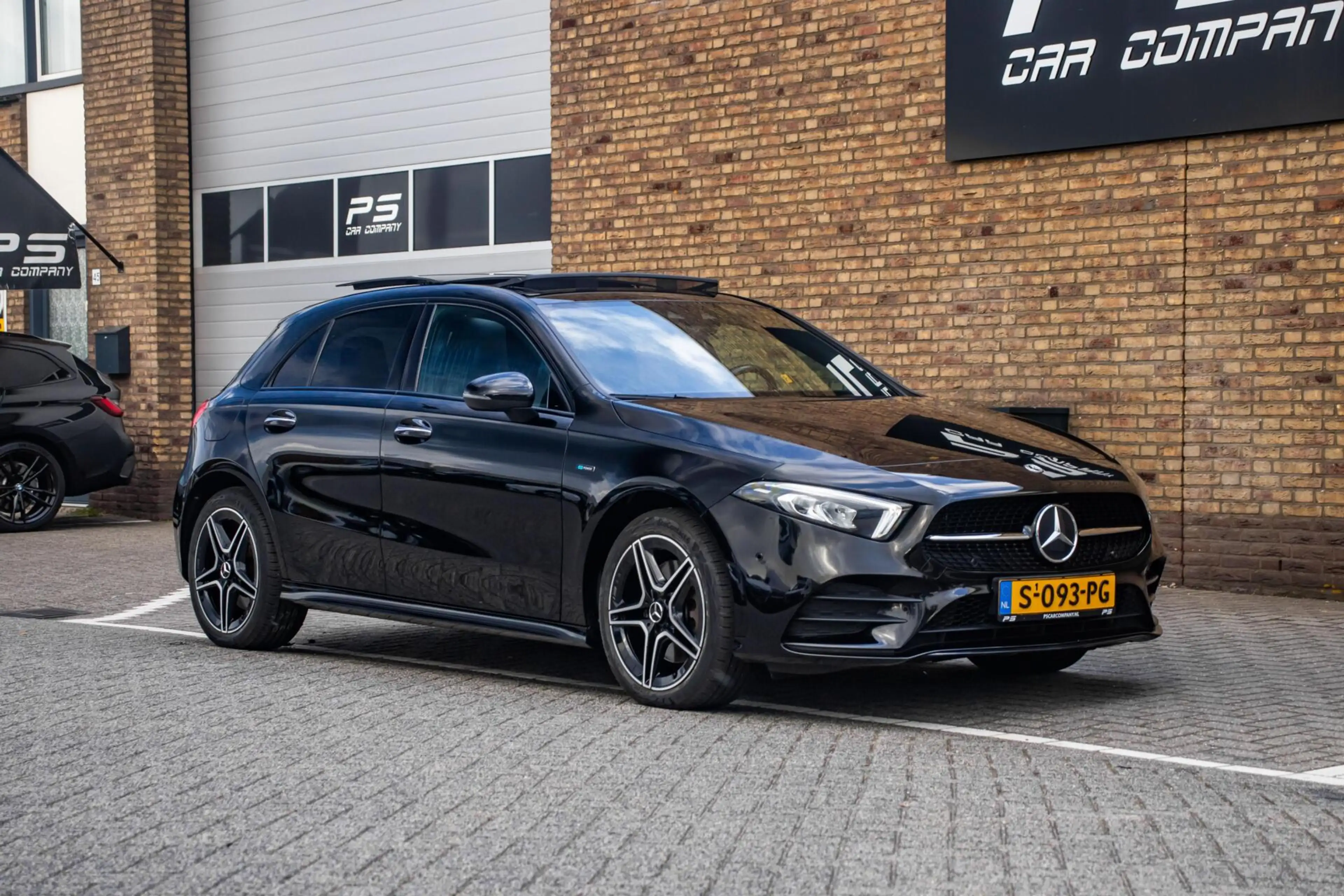 Mercedes-Benz A 250 e Business Solution AMG Limited, Pano — photo 8