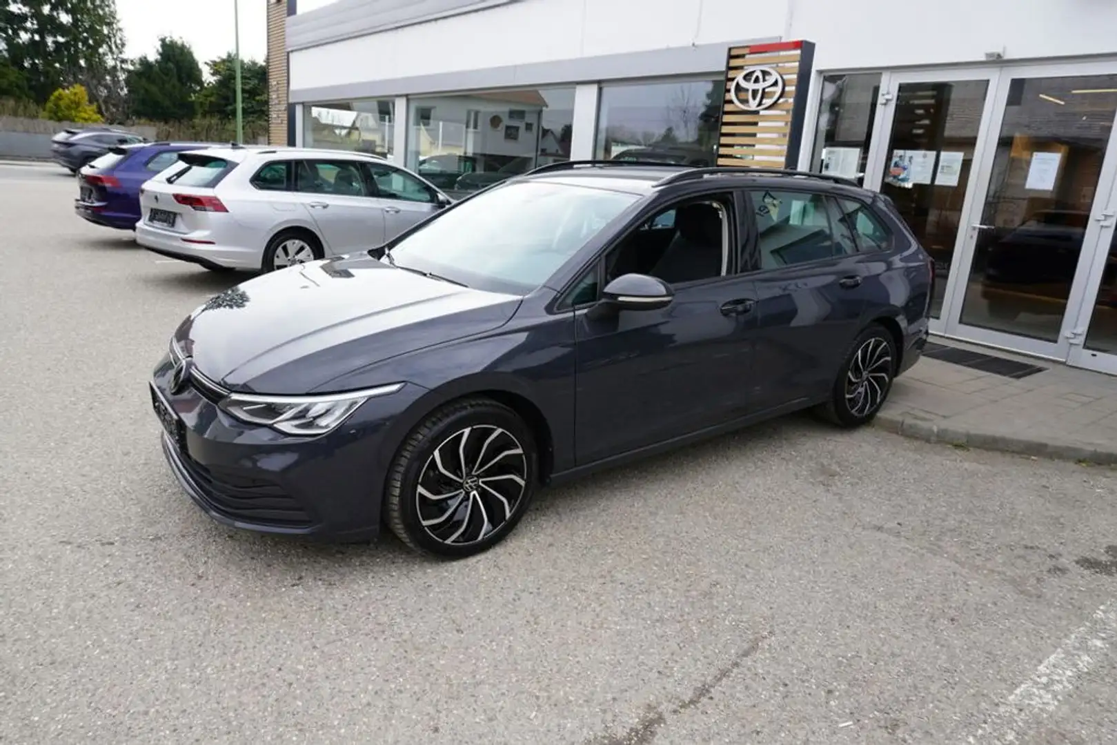 Volkswagen Golf Variant 2,0 TDI *LED*VIRTUAL*ACC*SHZ* Grau - 2