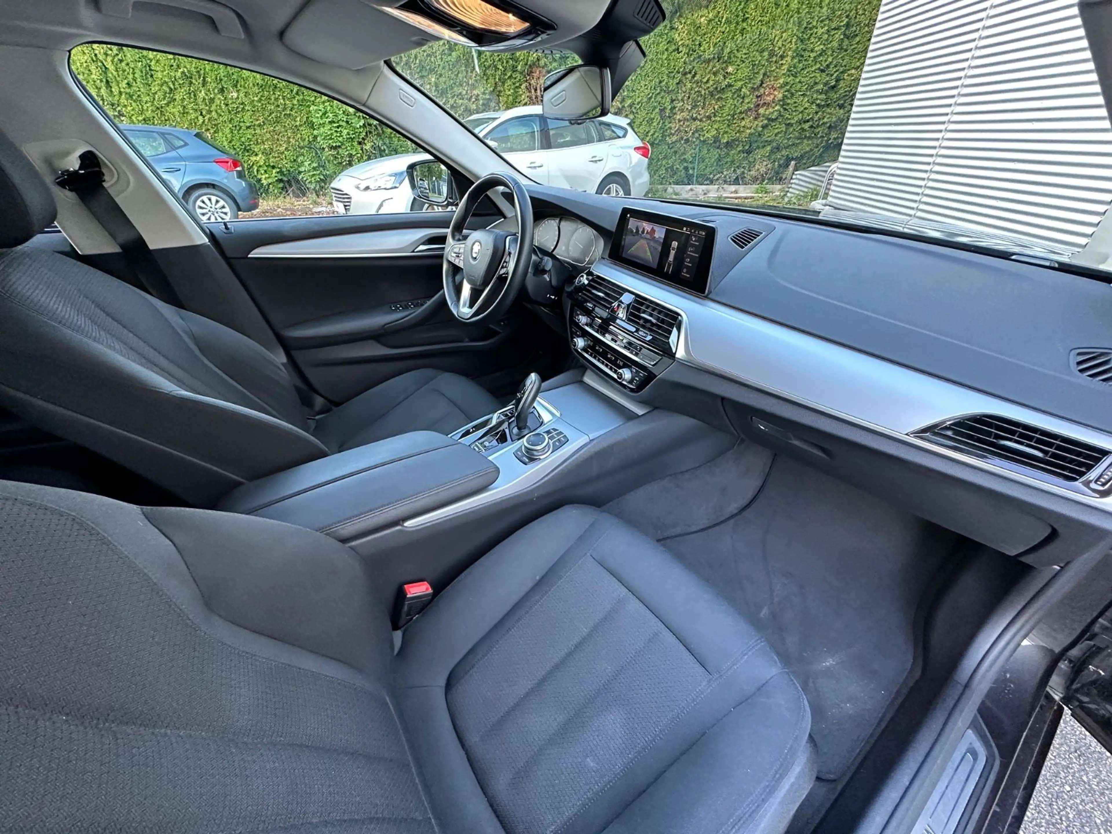 BMW 520 d T xDrive *Kamera*Keyless*ACC*LCI*LivePlus* — photo 15