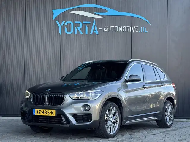 BMW X1 sDrive20i High Executive NL AUTO*AUTOMAAT*AFN. HAA