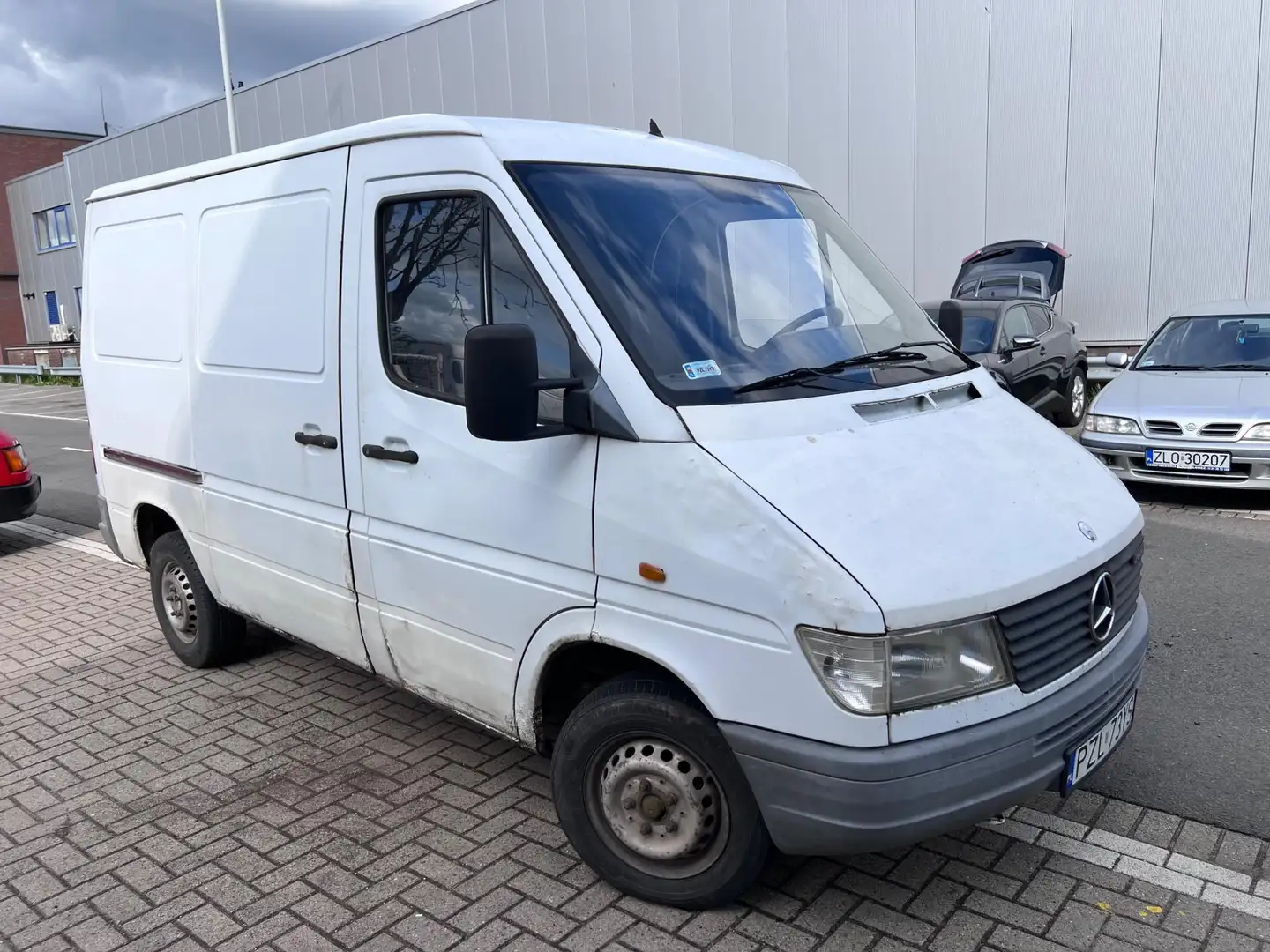 Mercedes-Benz Sprinter 208 D Original Kort / Laag Tel.+31641468730 Grijs - 1