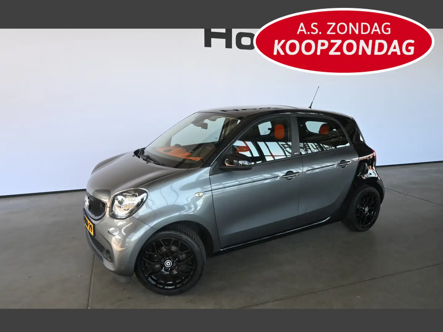 smart forFour 1.0 Passion NAP Airco Cruise control Panoramadak 1 Grijs - 1